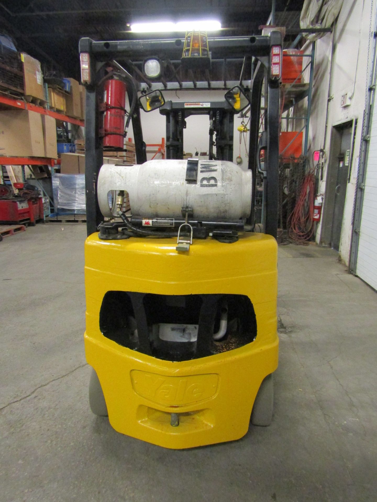 2008 Yale 5000lbs Capacity Forklift - LPG (propane) with 3-stage mast & sideshift (no propane tank - Image 2 of 3