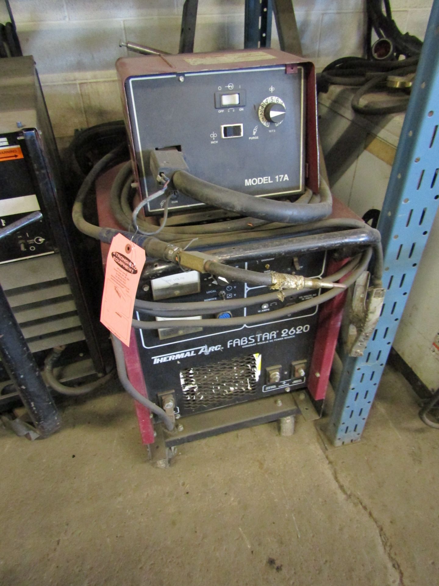 Thermal Arc Fabstar 2620 Mig welder with 17A Welding wire feeder and mig gun - 230/460/575V 3