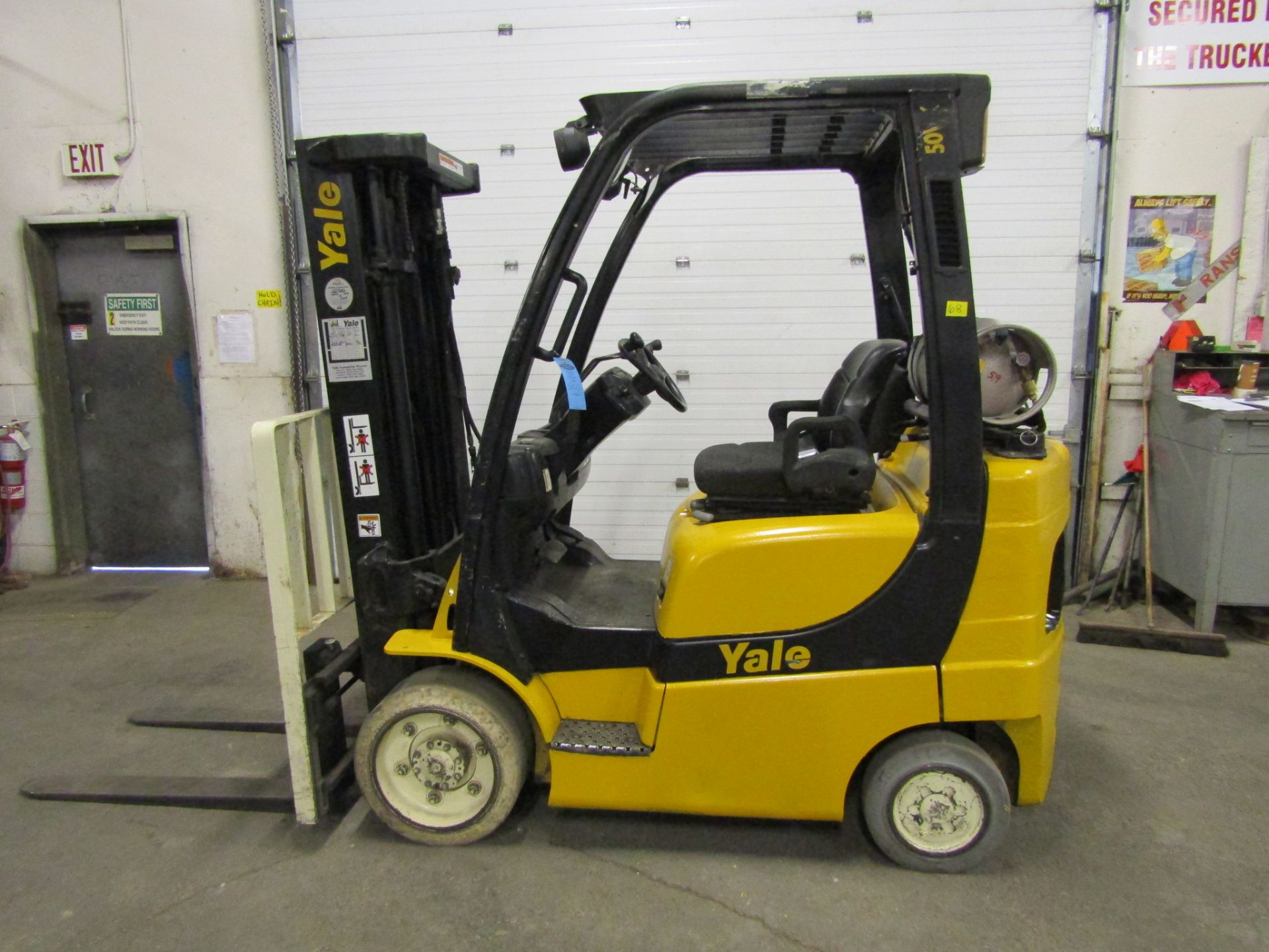2008 Yale 5000lbs Capacity Forklift - LPG (propane) with 3-stage mast & sideshift (no propane tank