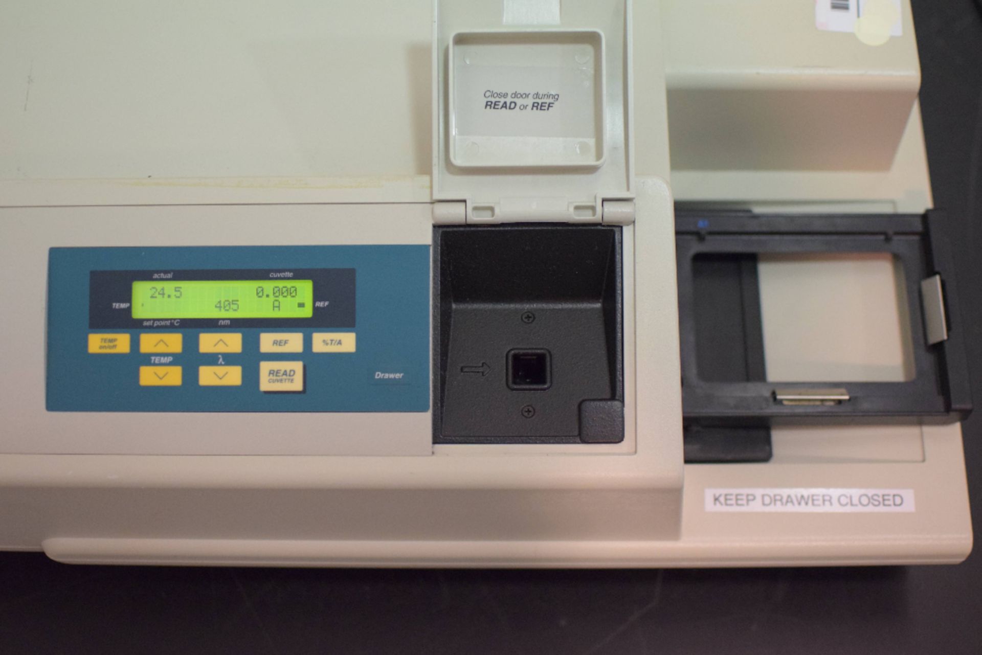 Molecular Devices SPECTRAmax PLUS 384 Microplate Reader