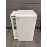 VWR Model 2005 Low Temperature Refrigerated Incubator