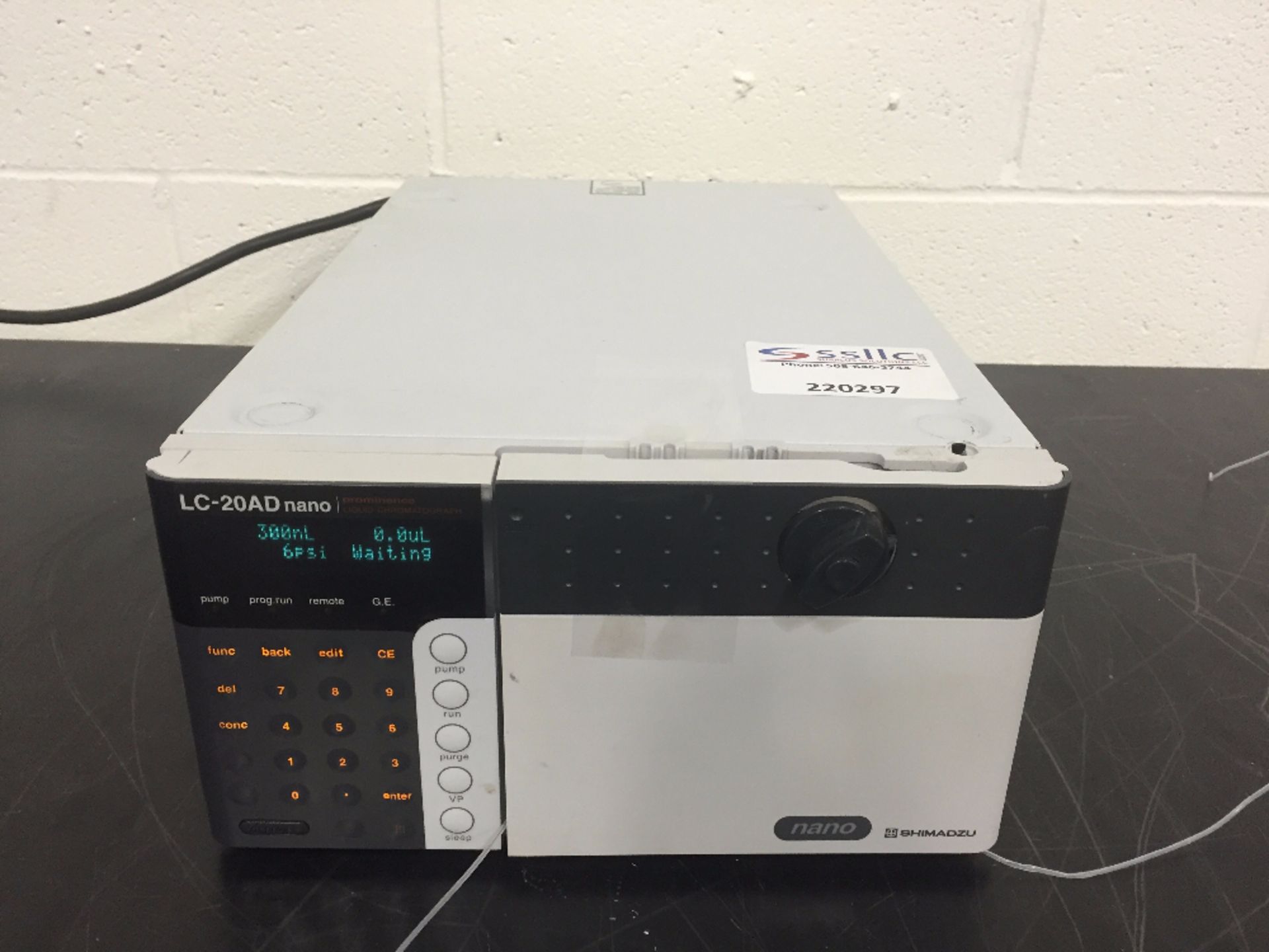 Shimadzu Prominence LC-20AD nano Liquid Chromatograph