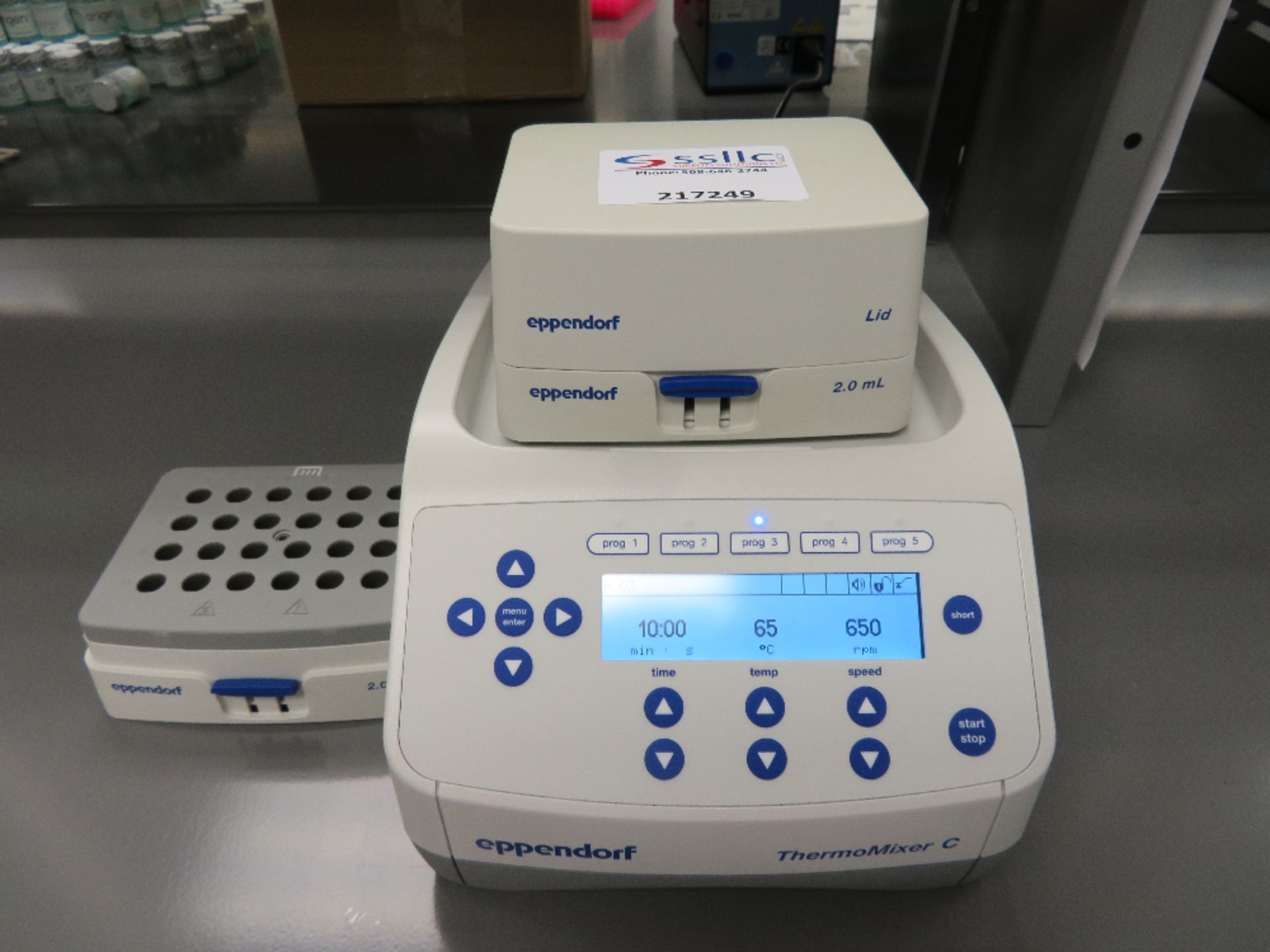 Eppendorf Thermomixer C with additional accessories shown - Image 2 of 2