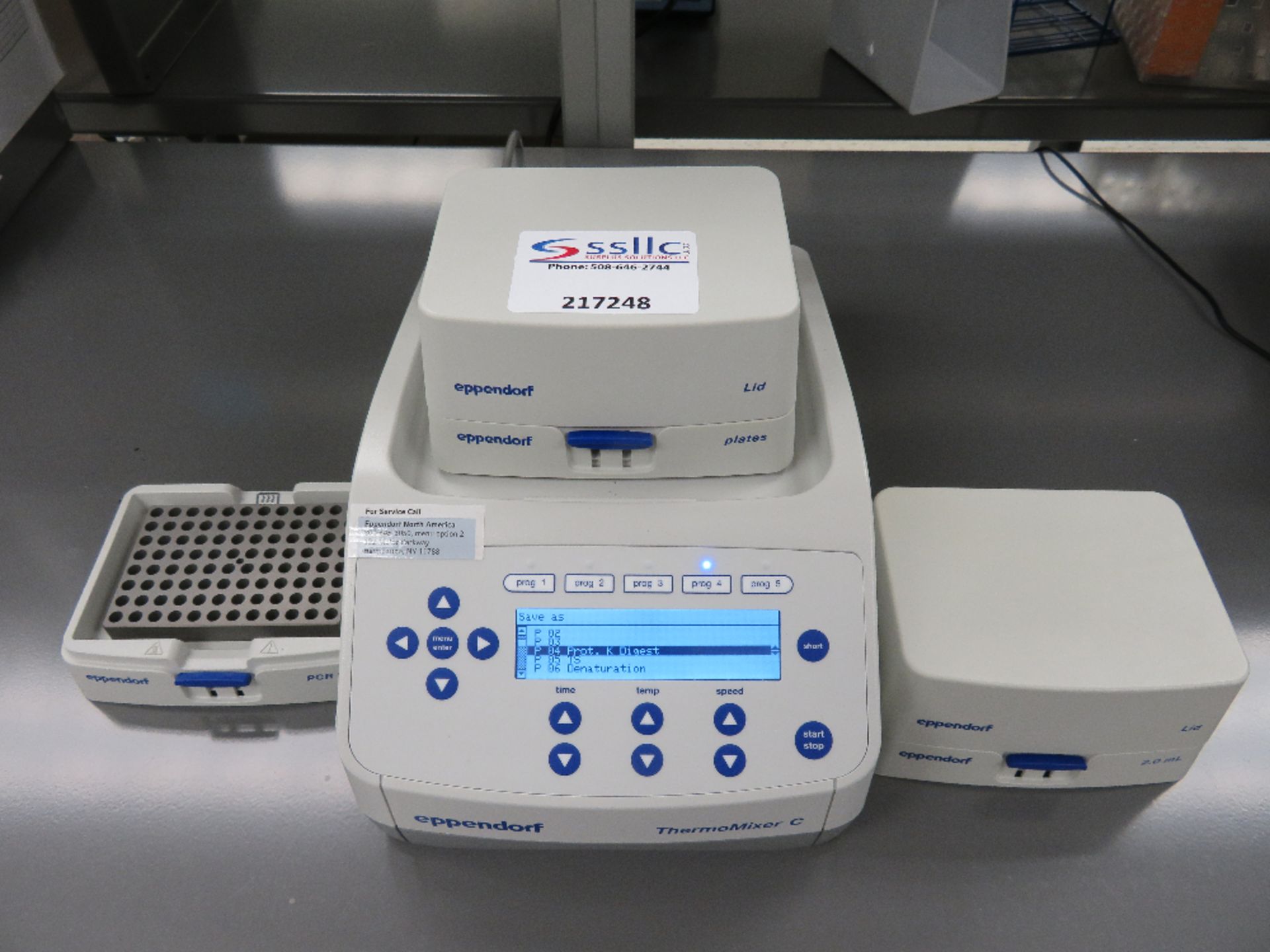 Eppendorf Thermomixer C with additional accessories shown