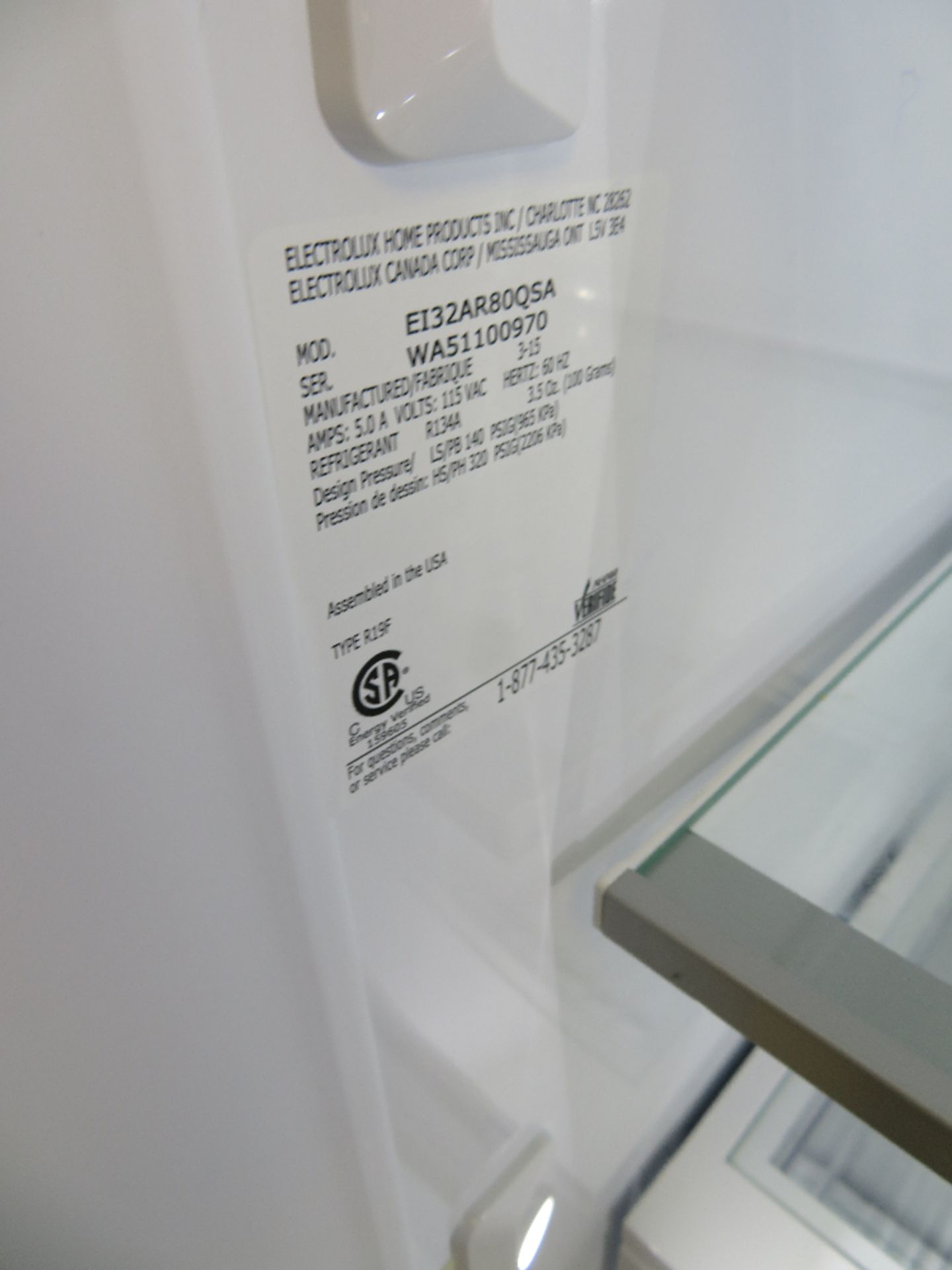 Electrolux Freezer Model# EI32AF80QSB with fisher traceable thermometer - Image 3 of 3