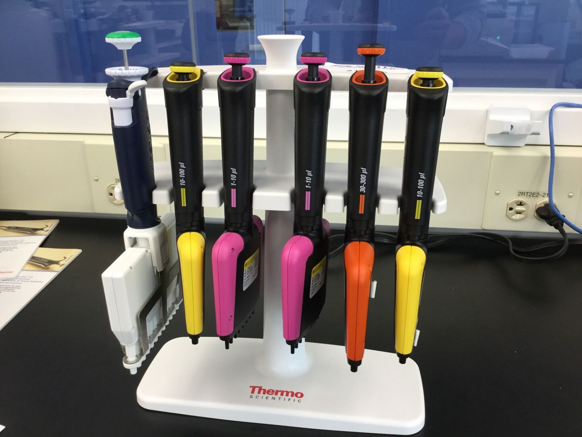 Lot of (6) Multi-Channel Pipettes