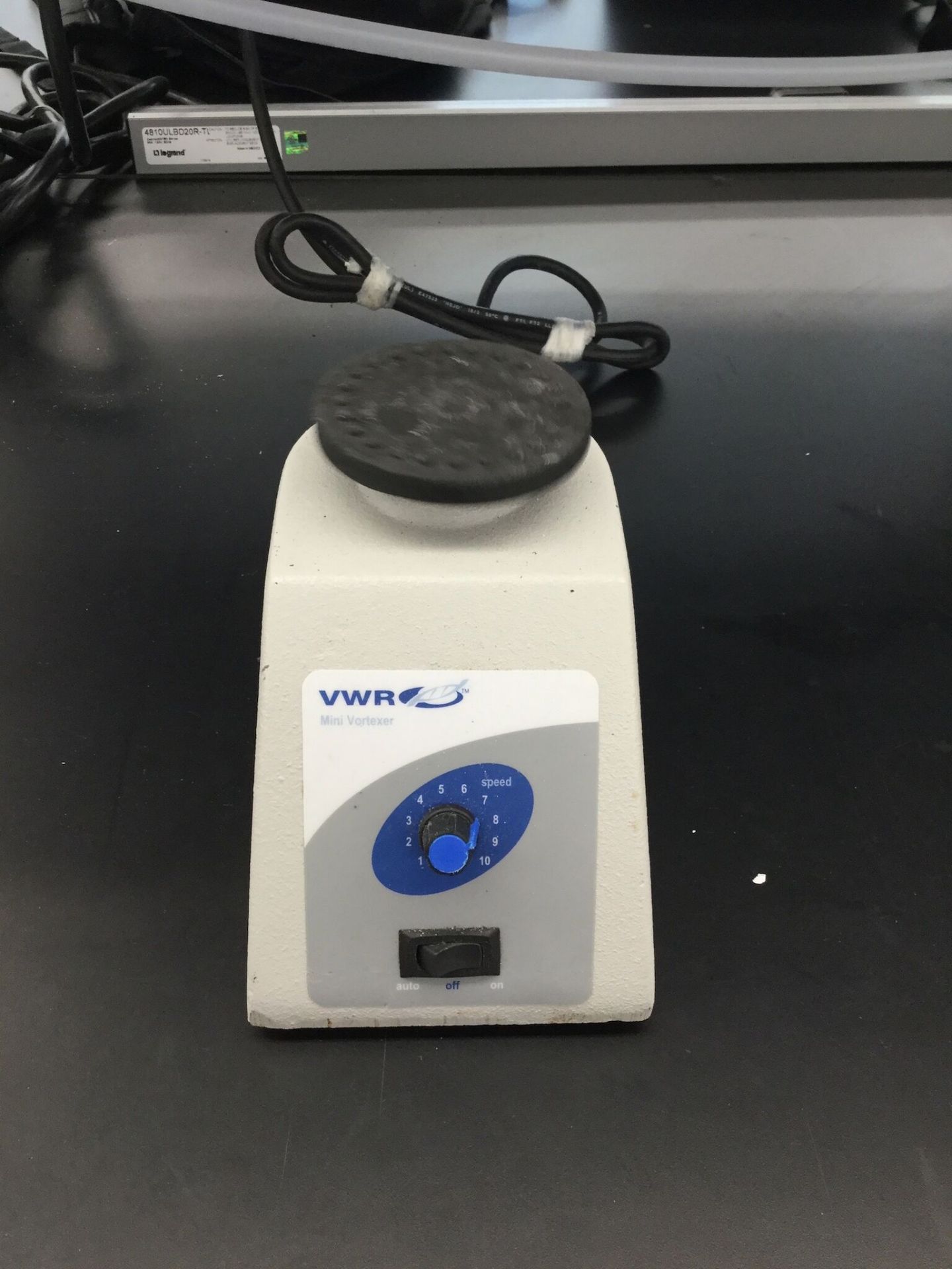 VWR VM-3000 Mini Vortexer