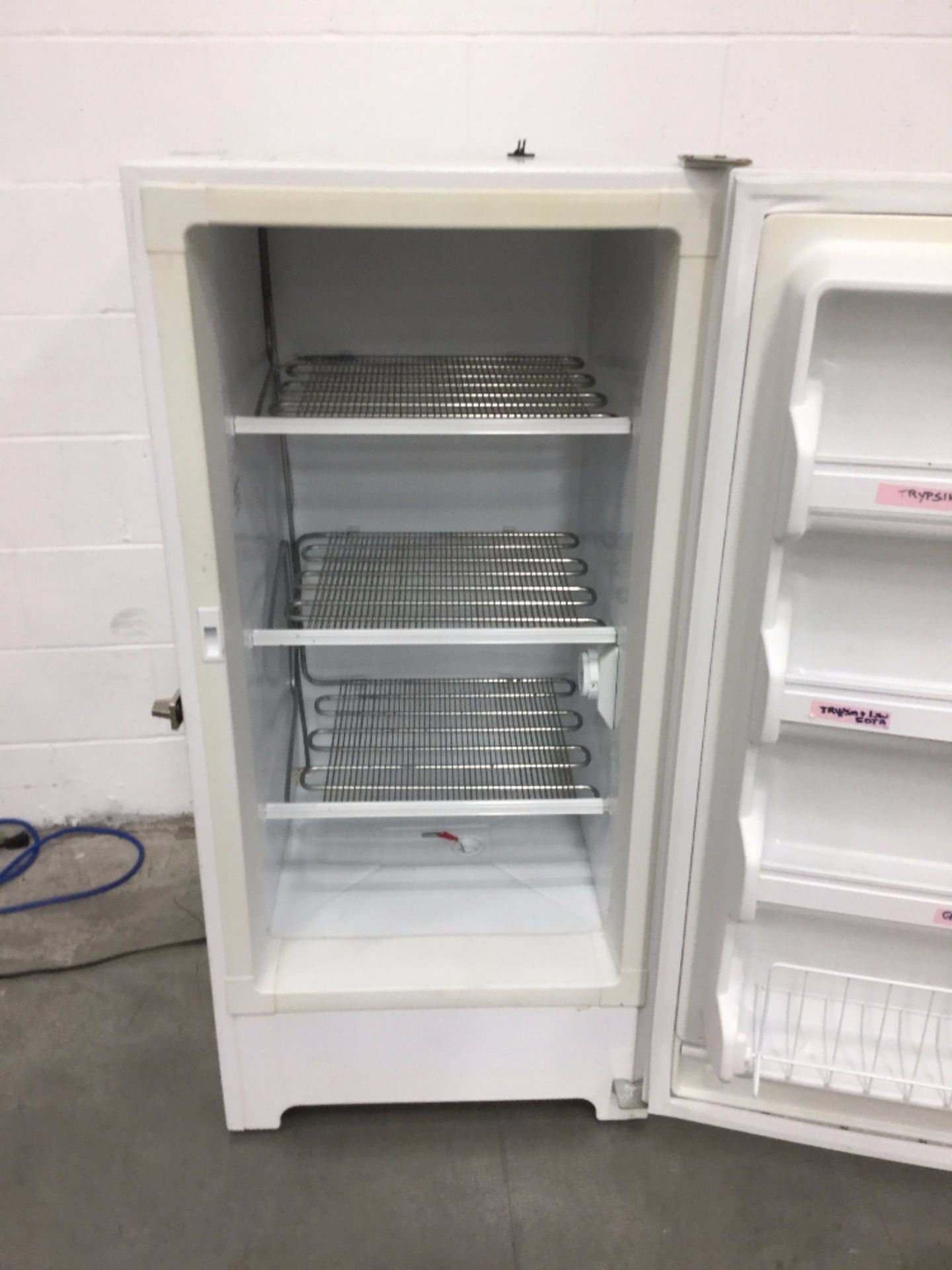 Kenmore 253.9289112 Freezer - Image 2 of 2