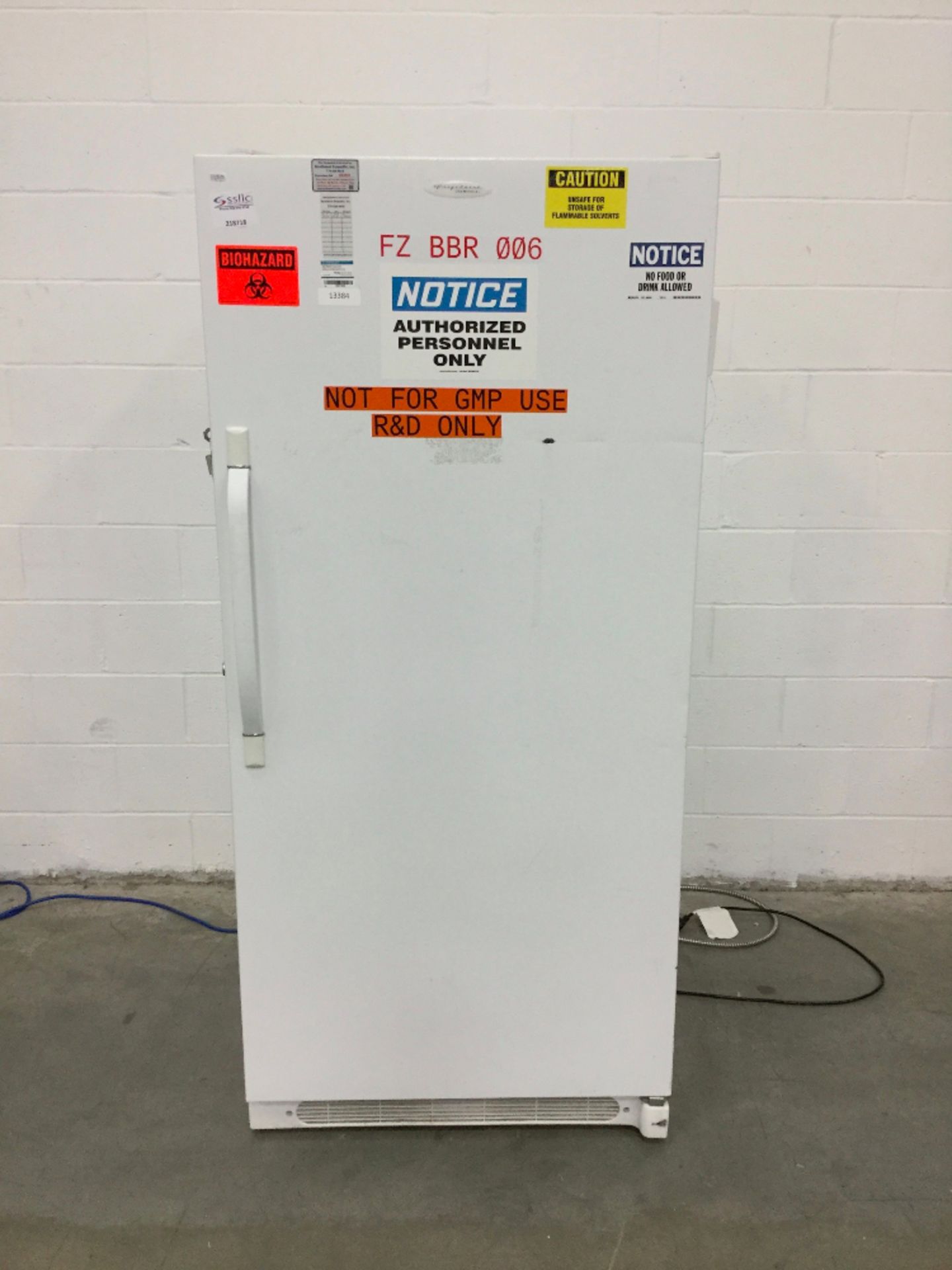 Frigidaire FFU2124DWS Commercial Freezer