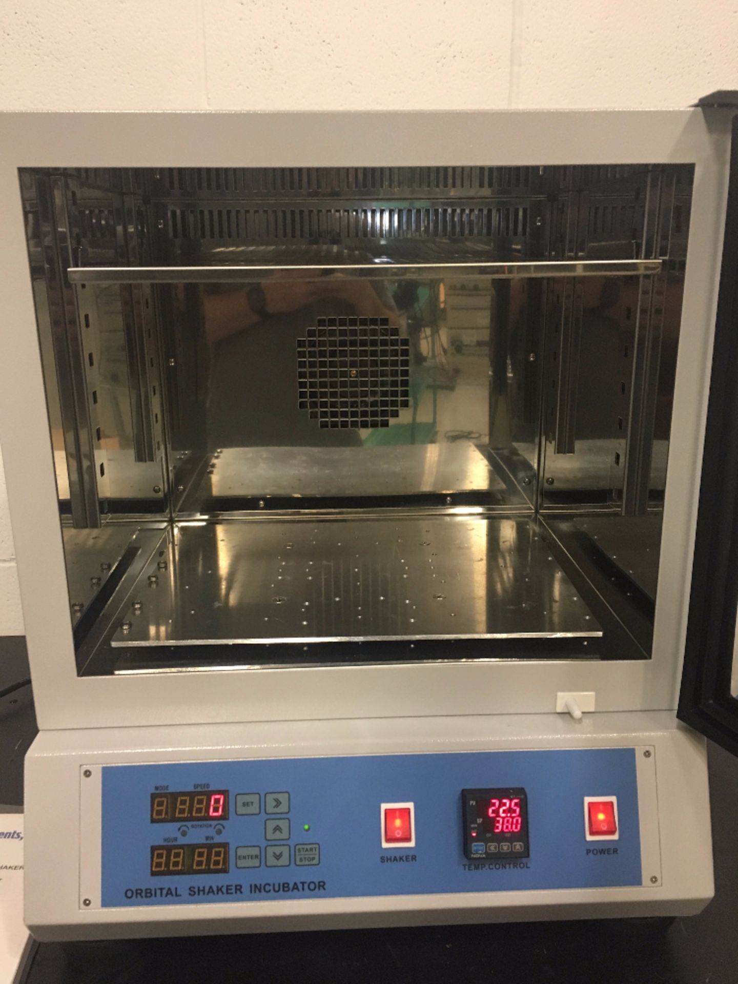 Amerex Instruments SteadyShake 7575 Incubator Shaker - Image 2 of 3