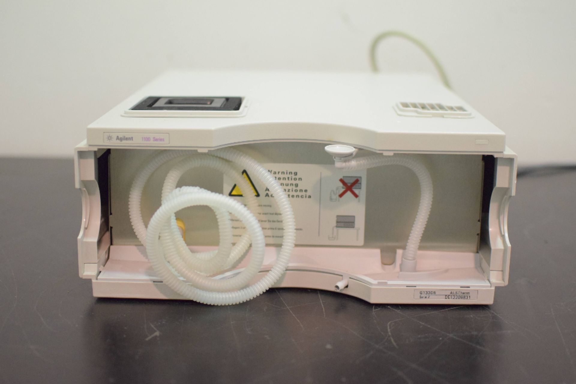 Agilent G1330B 1100 Series Sample Thermostat - Image 2 of 3