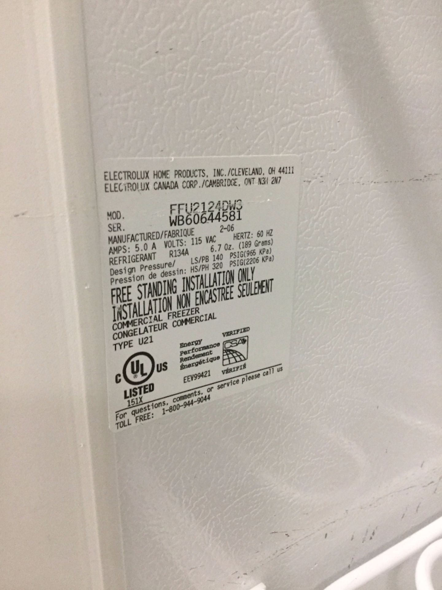 Frigidaire FFU2124DWS Commercial Freezer - Image 3 of 3