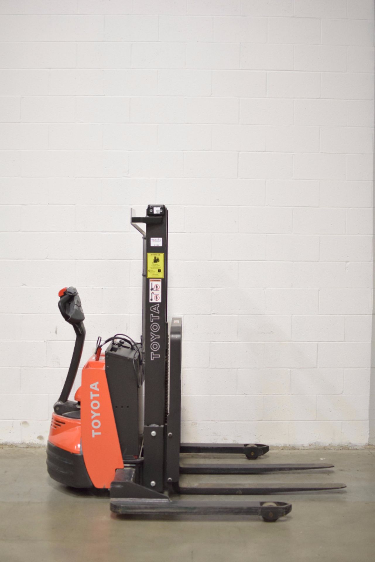 Toyota model 7BWS13 Electric Forklift Truck