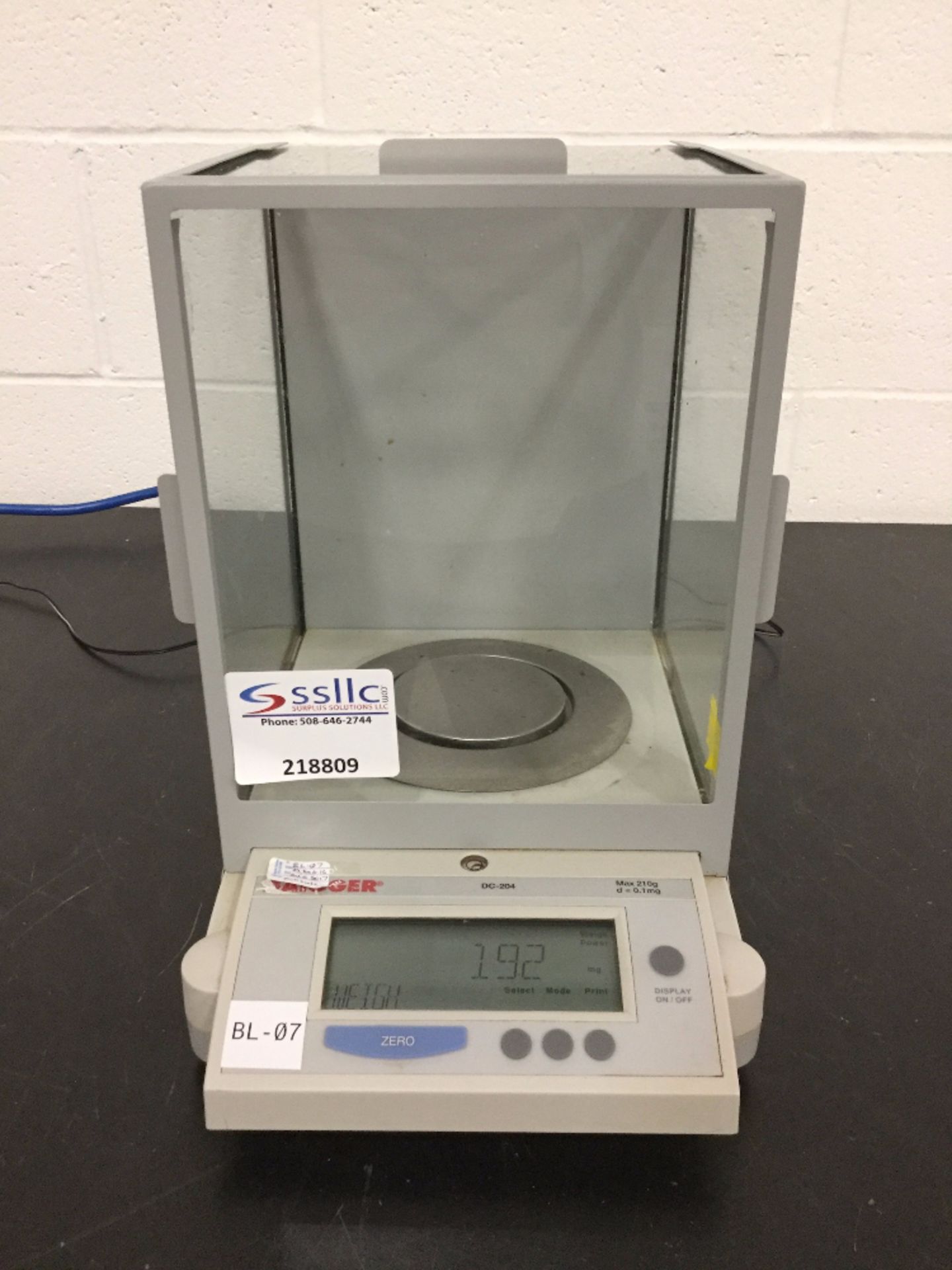 Daigger DC-204 Analytical Balance