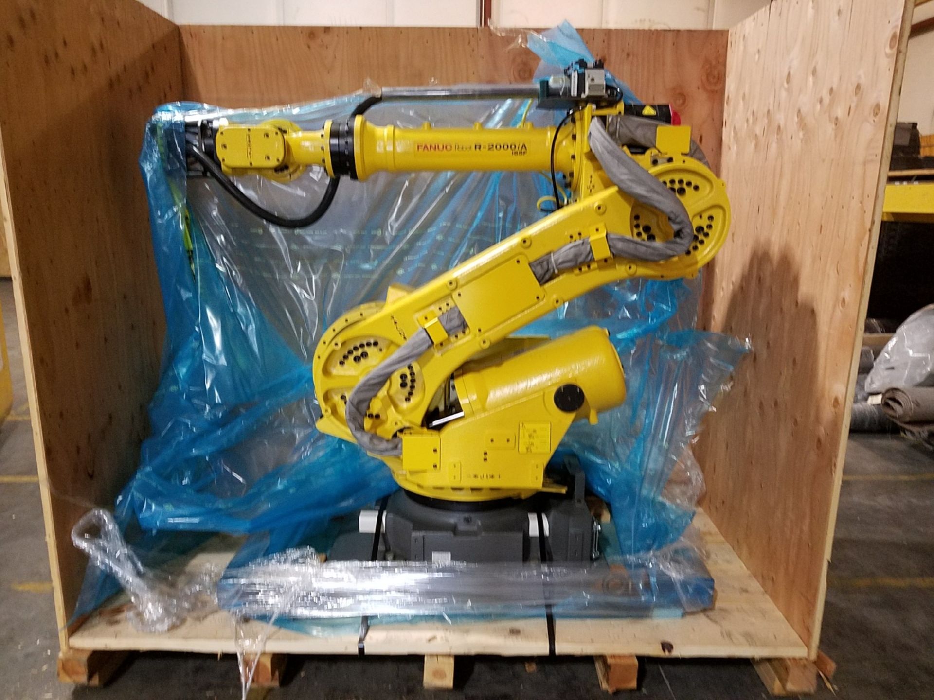 Fanuc R-2000iA 165F Robot