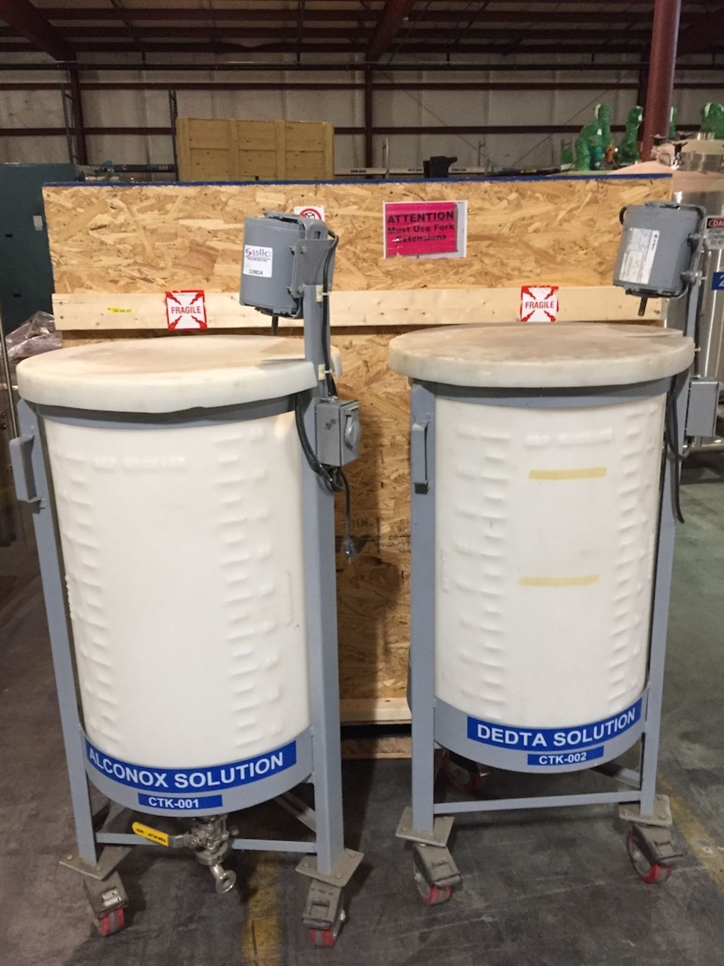 Lot of (2) Portable Heavy Duty Plastic Barrels with Mounted Agitation