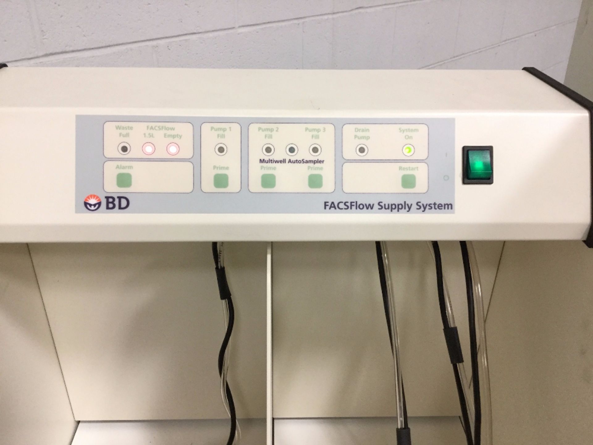 BD FACSCalibur Flow Cytometer - Image 5 of 5