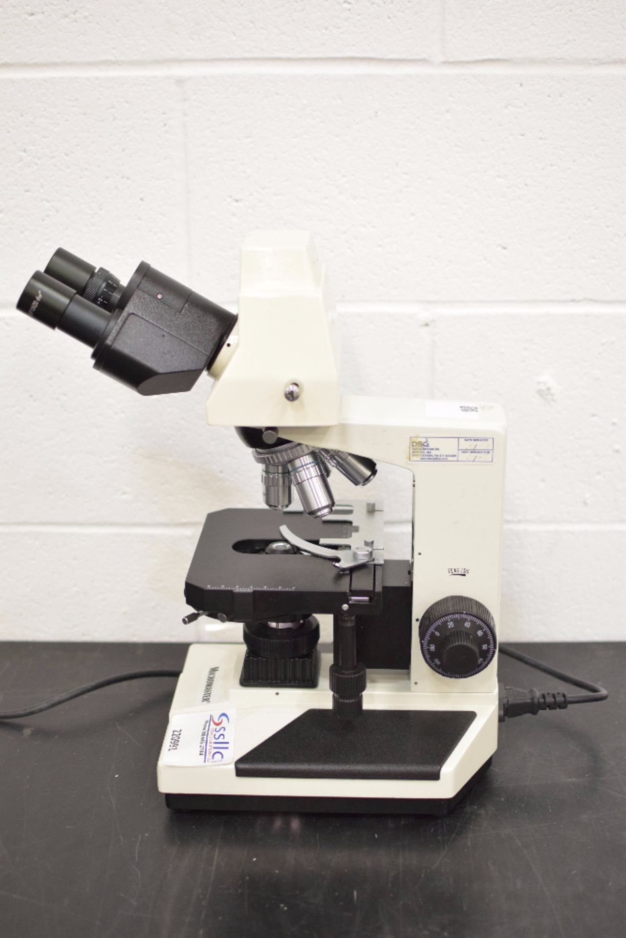 Fisher Scientific MicroMaster Microscope - Image 2 of 2