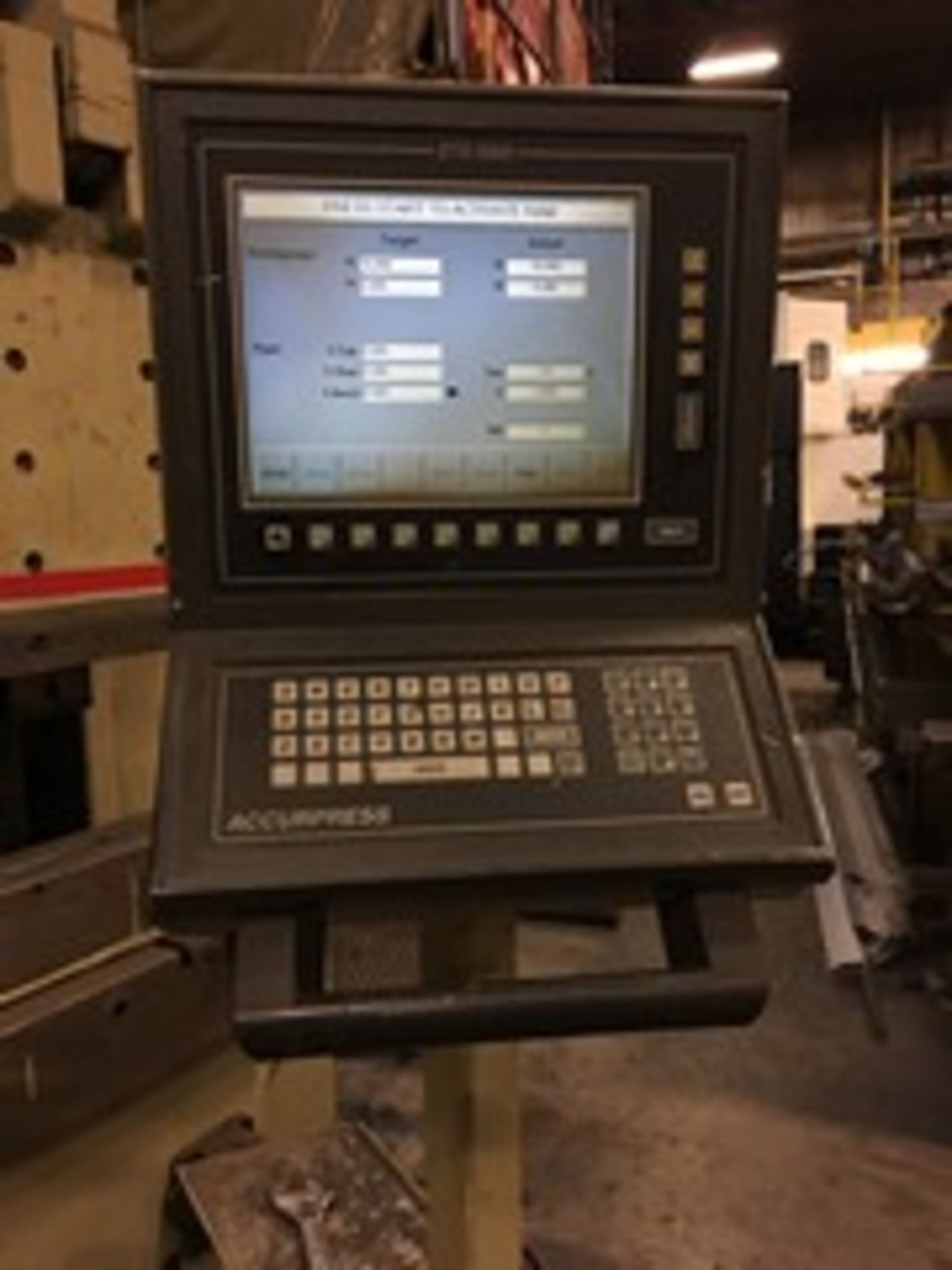 HYDRAULIC PRESS BRRAKE, ACCURPRESS, MODEL725014, 2000  (LOCATED AT TERREBONNE QC.) - Image 3 of 5