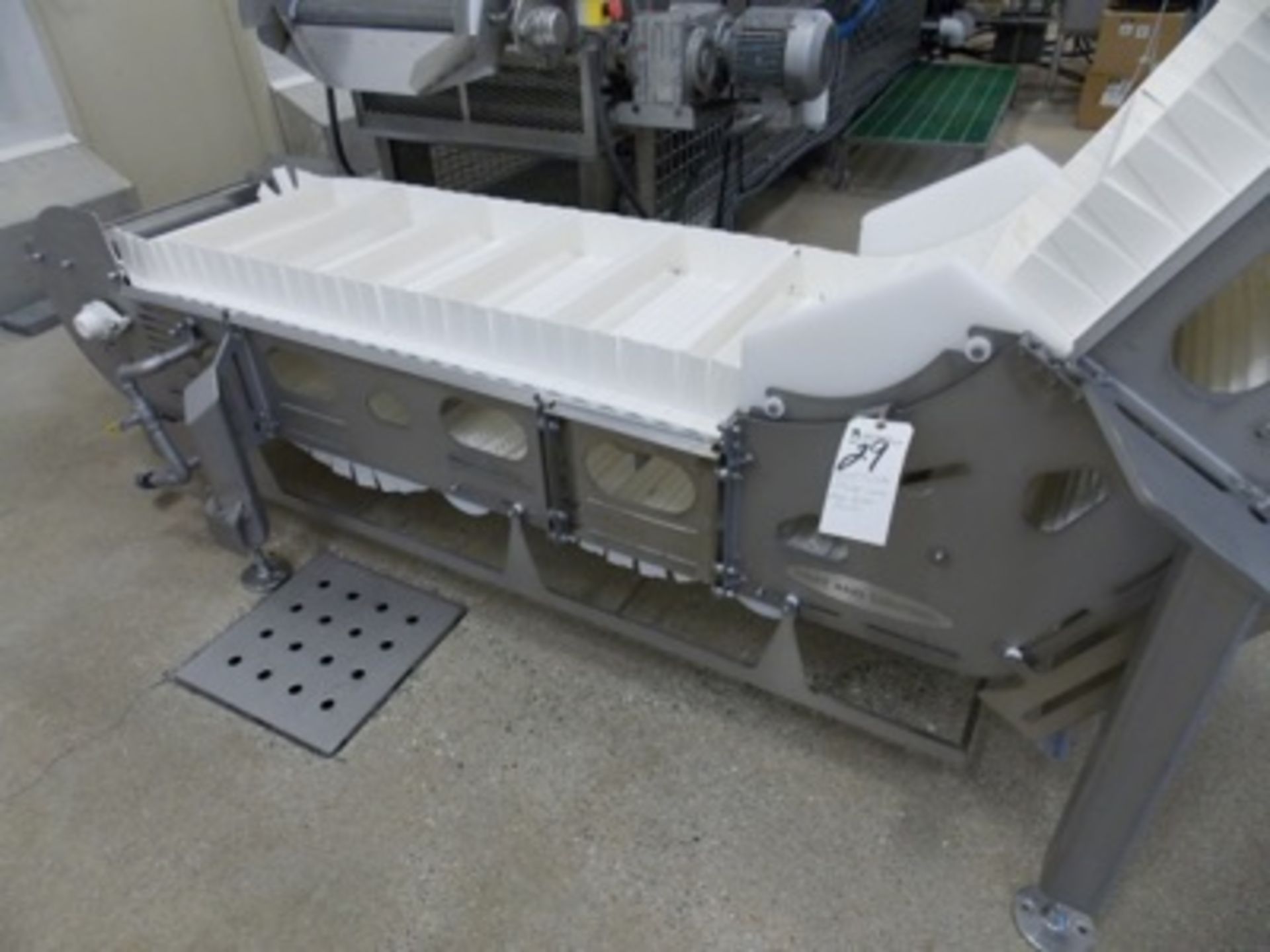 Heat & Control S.S. 24"x30' Incline Intralox Modular Plastic Conveyor Belt - Image 5 of 5