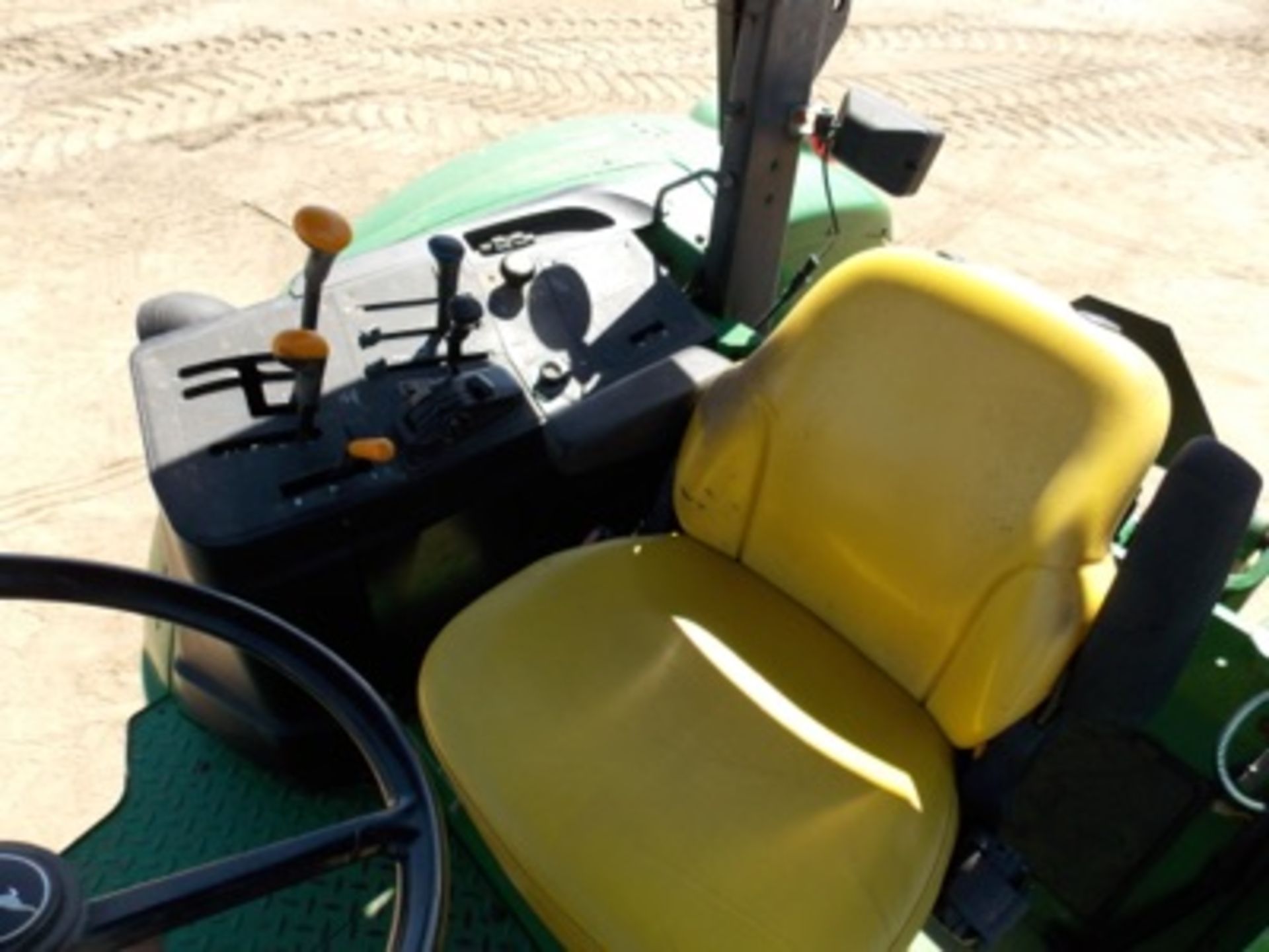 (2009) John Deere mod. 6430, 4WD, Semi-Automatic Farm Tractor, 4-Spd w/ 3pt. Hitch & PTO; - Image 5 of 8