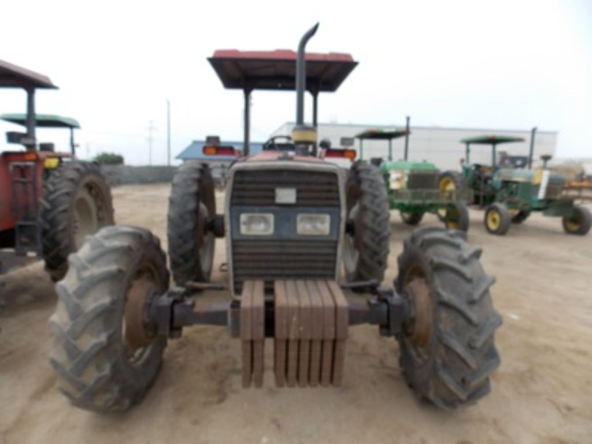 Massey Ferguson mod. 390T, 3-Spd, 4WD 3pt. Hitch Farm Tractor, Hrs: 5127; S/N D35133 - Image 2 of 6