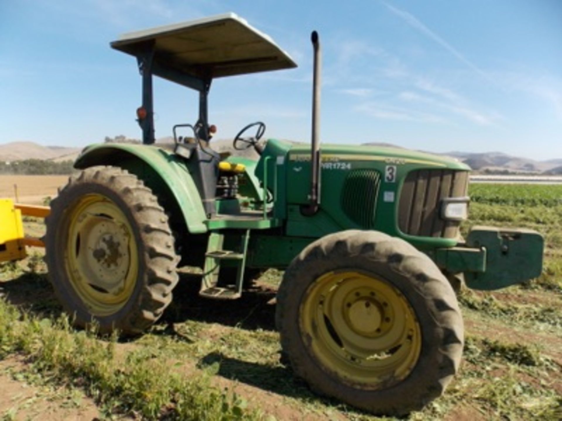 (2006) John Deere mod. 6420, MFWD, 4-Spd Semi-Automatic Farm Tractor, 3pt. Hitch.