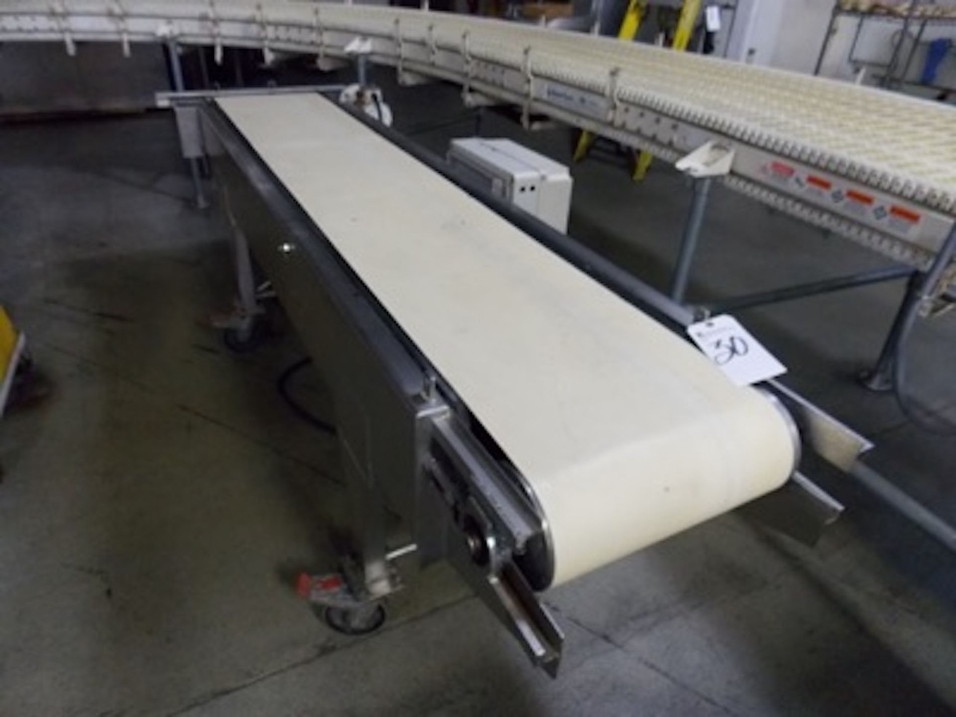 16"W x 100"L Power Belt Conveyor