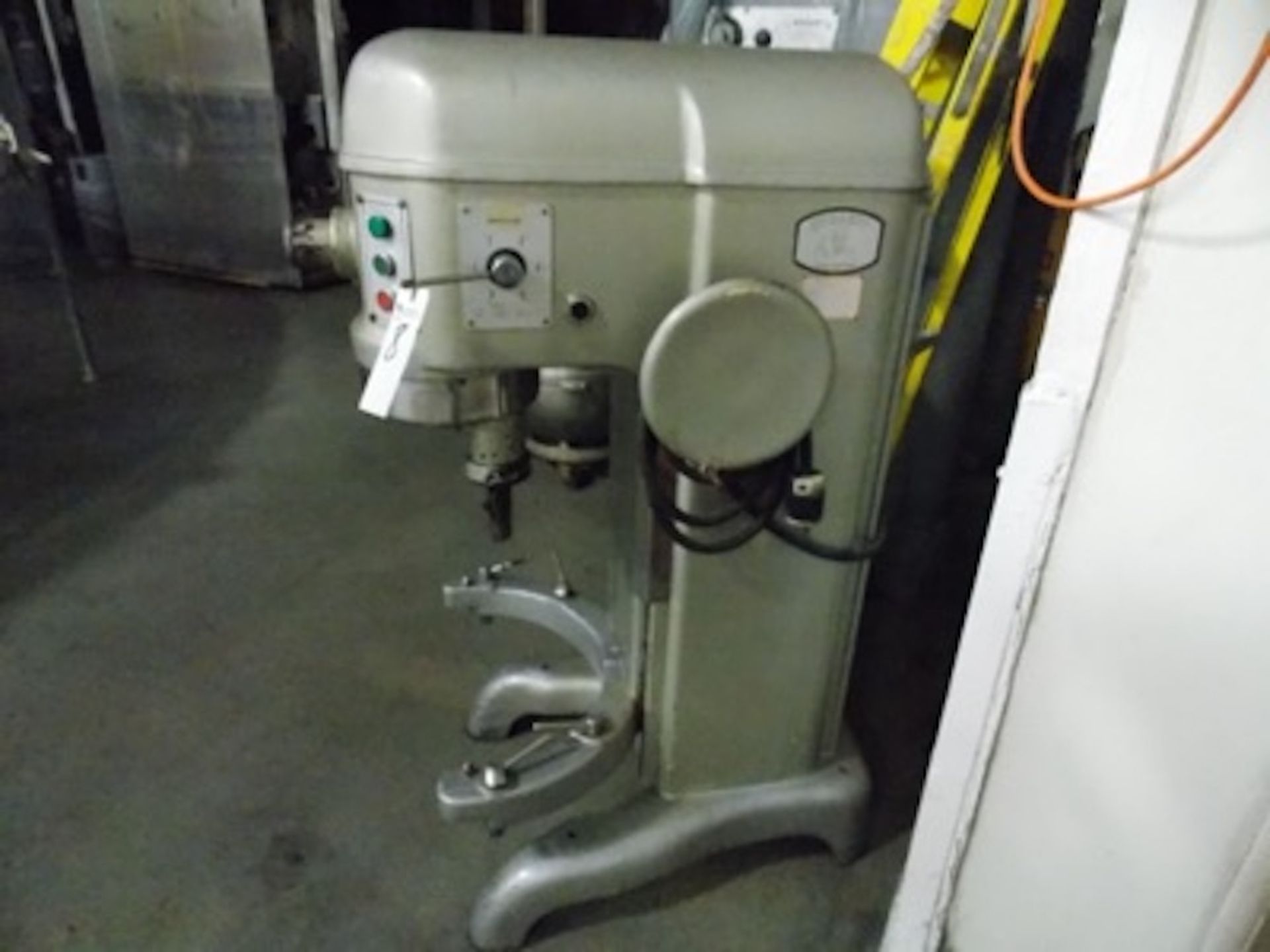 (1993) Hobart mod. HC-11091 Dough Mixer, 2hp, 208 Volts, 3 PH, 6 Amps, 1730 RPM; S/N J3060 - Image 2 of 3