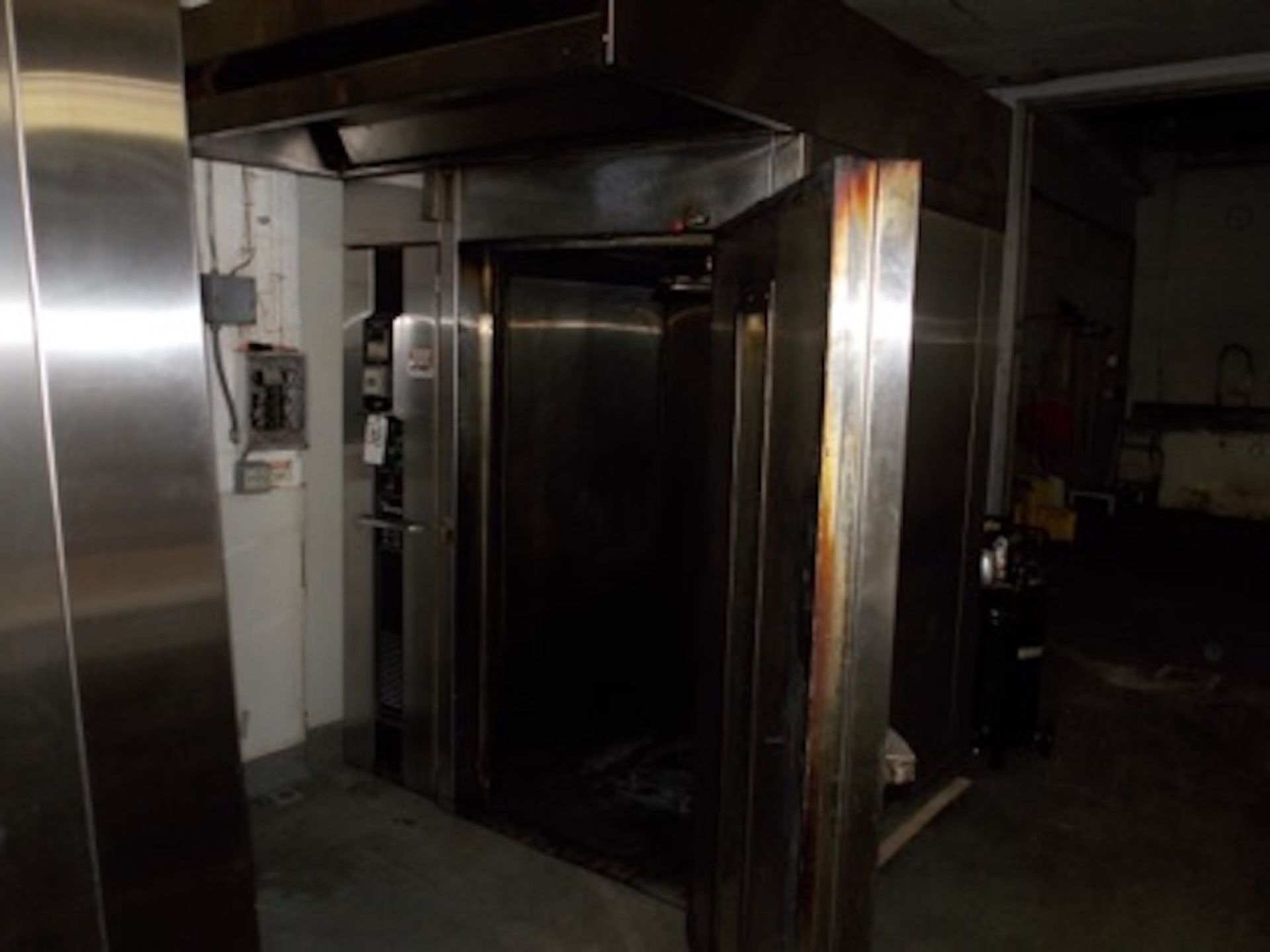 Baxter Rotary Rack Gas Oven 4'x4'x6'Tall Inside Size, 8'x6'x8.5' Tall Outside Size, mod. OV210G-M2B, - Image 4 of 6