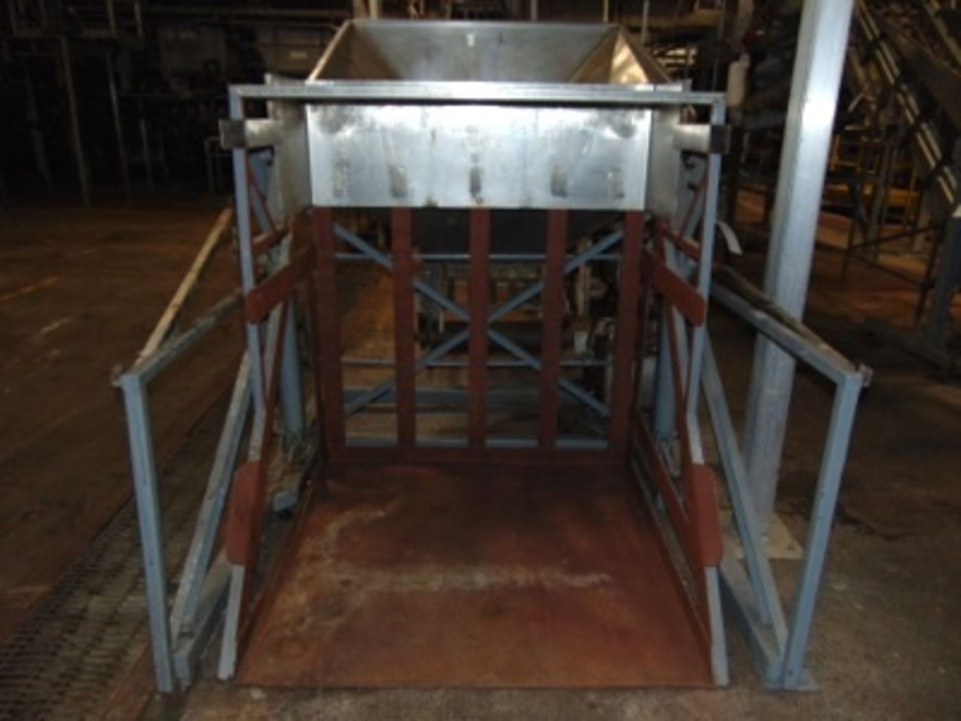 Mild Steel Tote Dumper