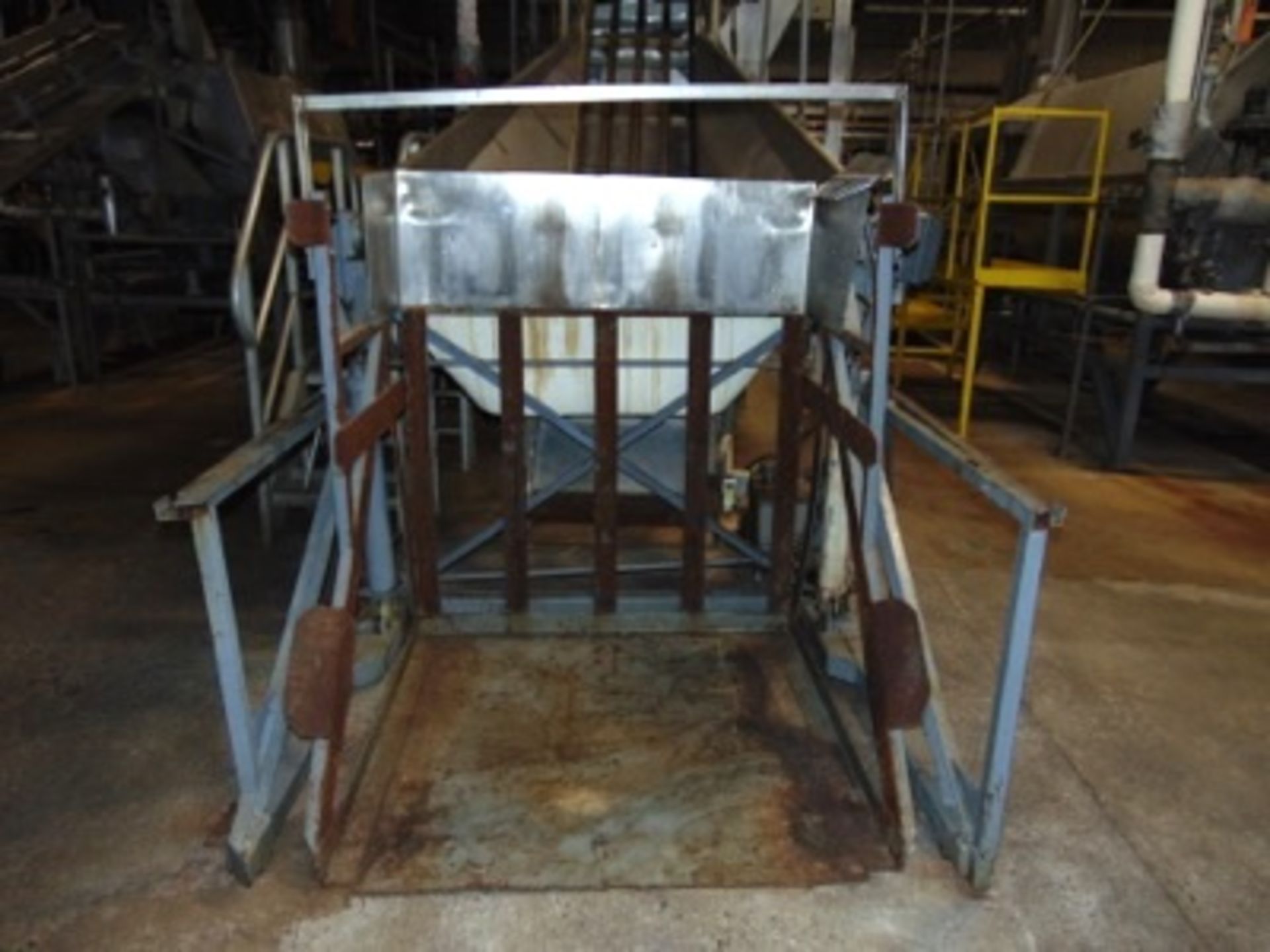 Mild Steel Tote Dumper