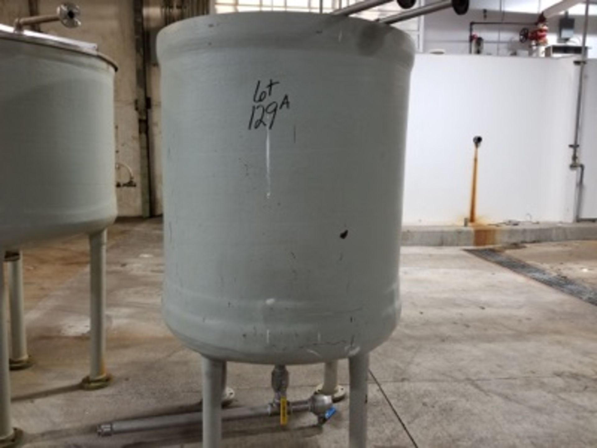 Fiber glass storage tank gallon Cap. N/A