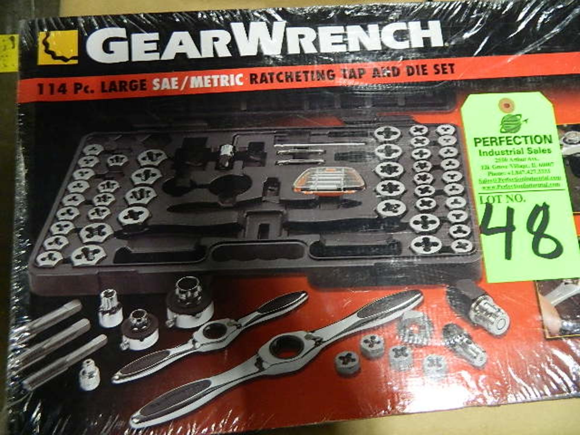 Gear Wrench SAE/Metric Ratcheting Tap & Die Set (New) - Image 2 of 2