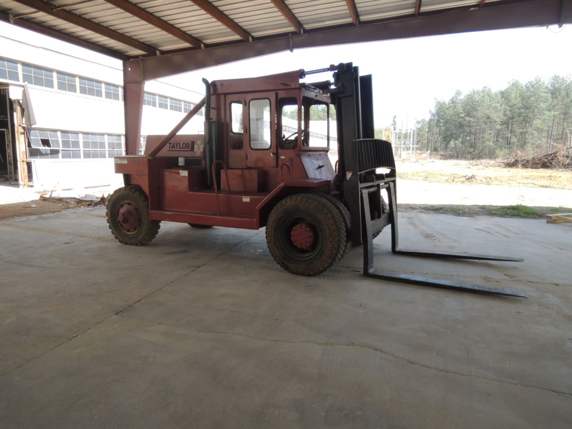 Taylor WPY-25-OF 24,000 Lbs Lift Capacity Forklift - Bild 2 aus 7