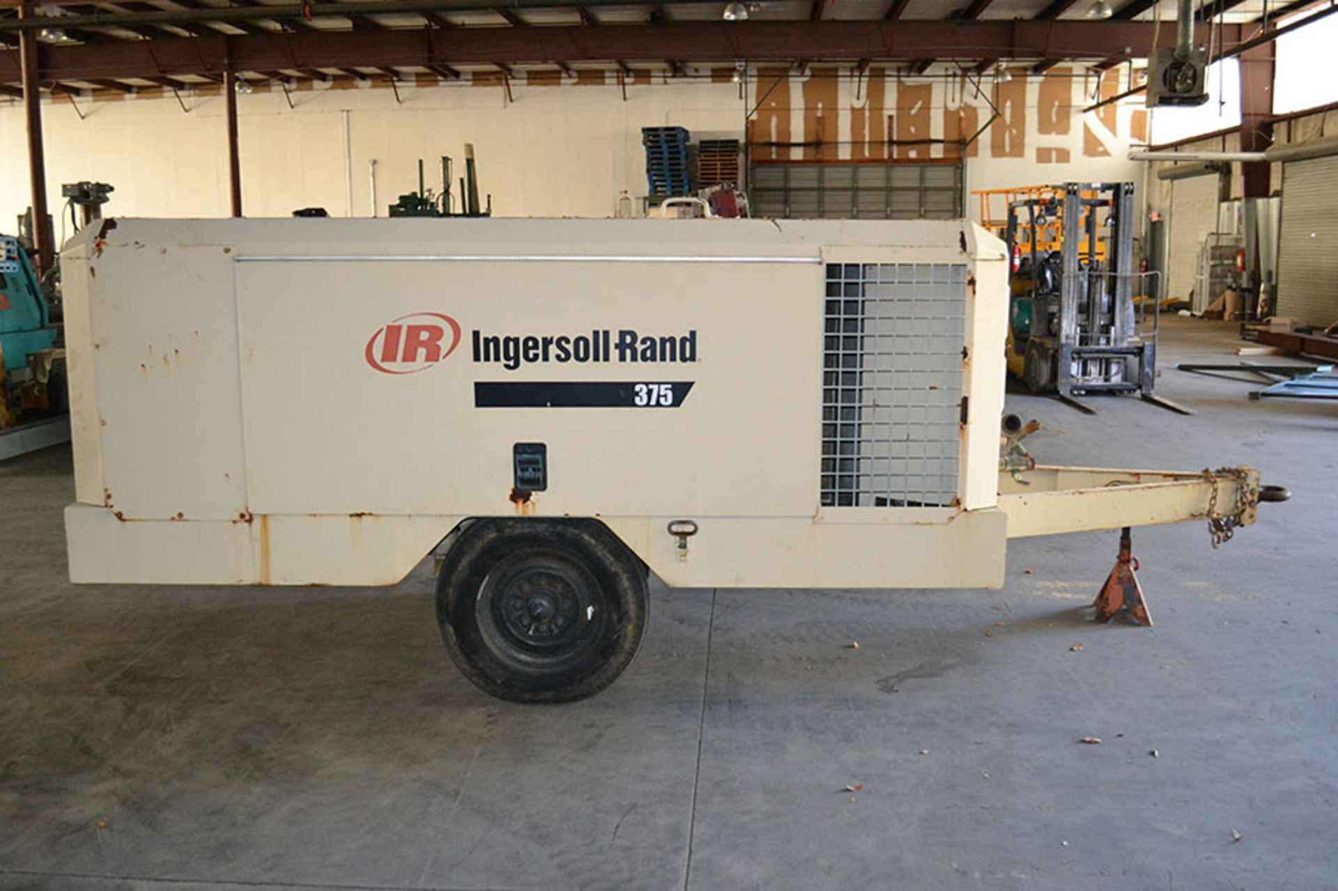 Ingersoll Rand 375-WCU Portable Diesel Cummins Engine Air Compressor, 375 CFM - Bild 3 aus 17