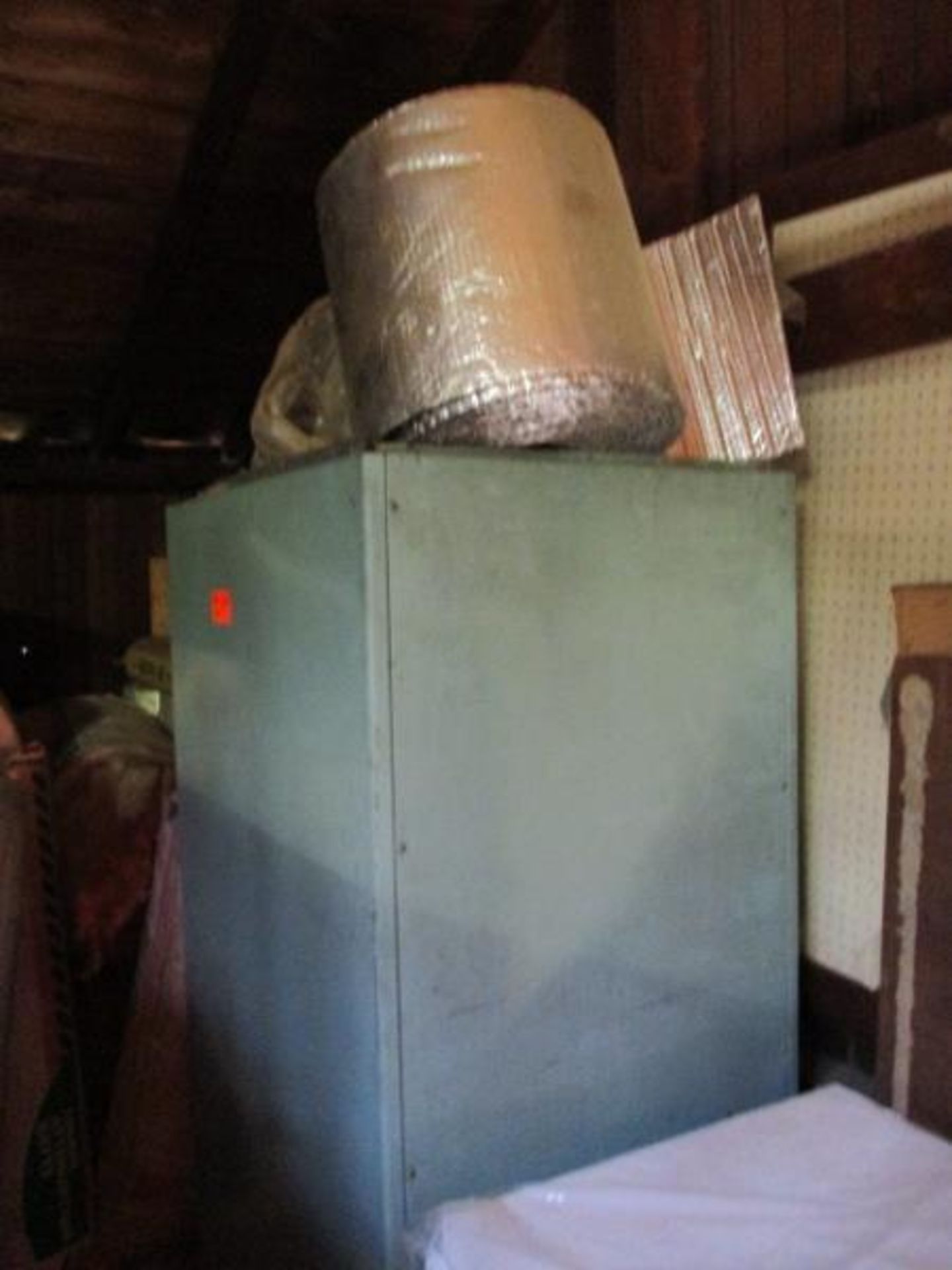 Williamson Temp-O-Matic Hot Air Furnace, Oil Fired w/ Contents on Top - Image 2 of 2