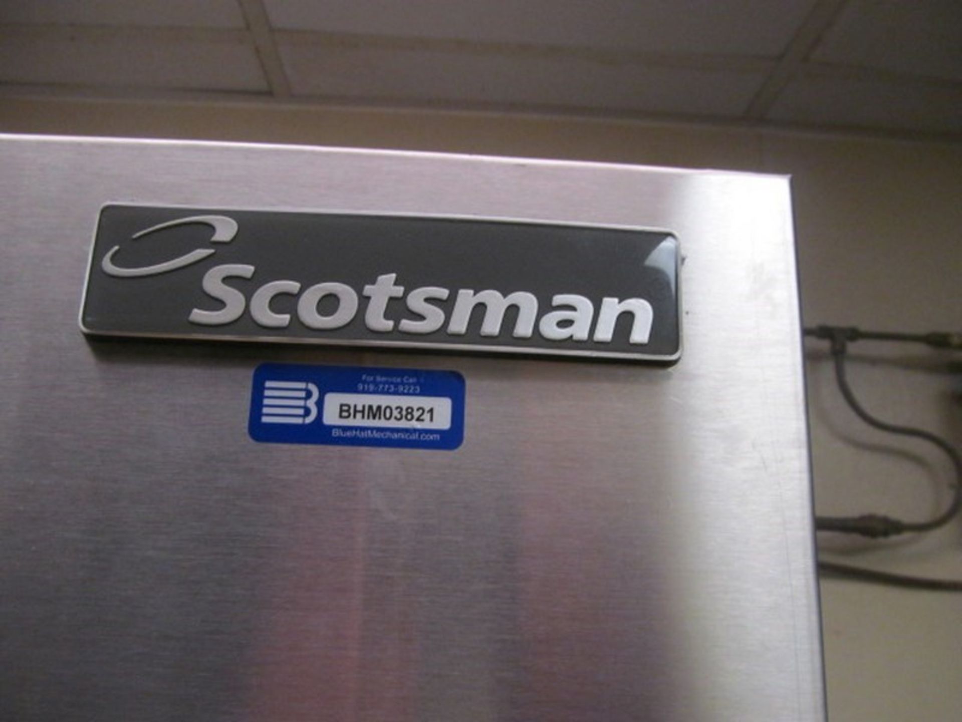 Scotsman Ice Machine, Air Cooled, 1000lbs Bin - Image 2 of 5