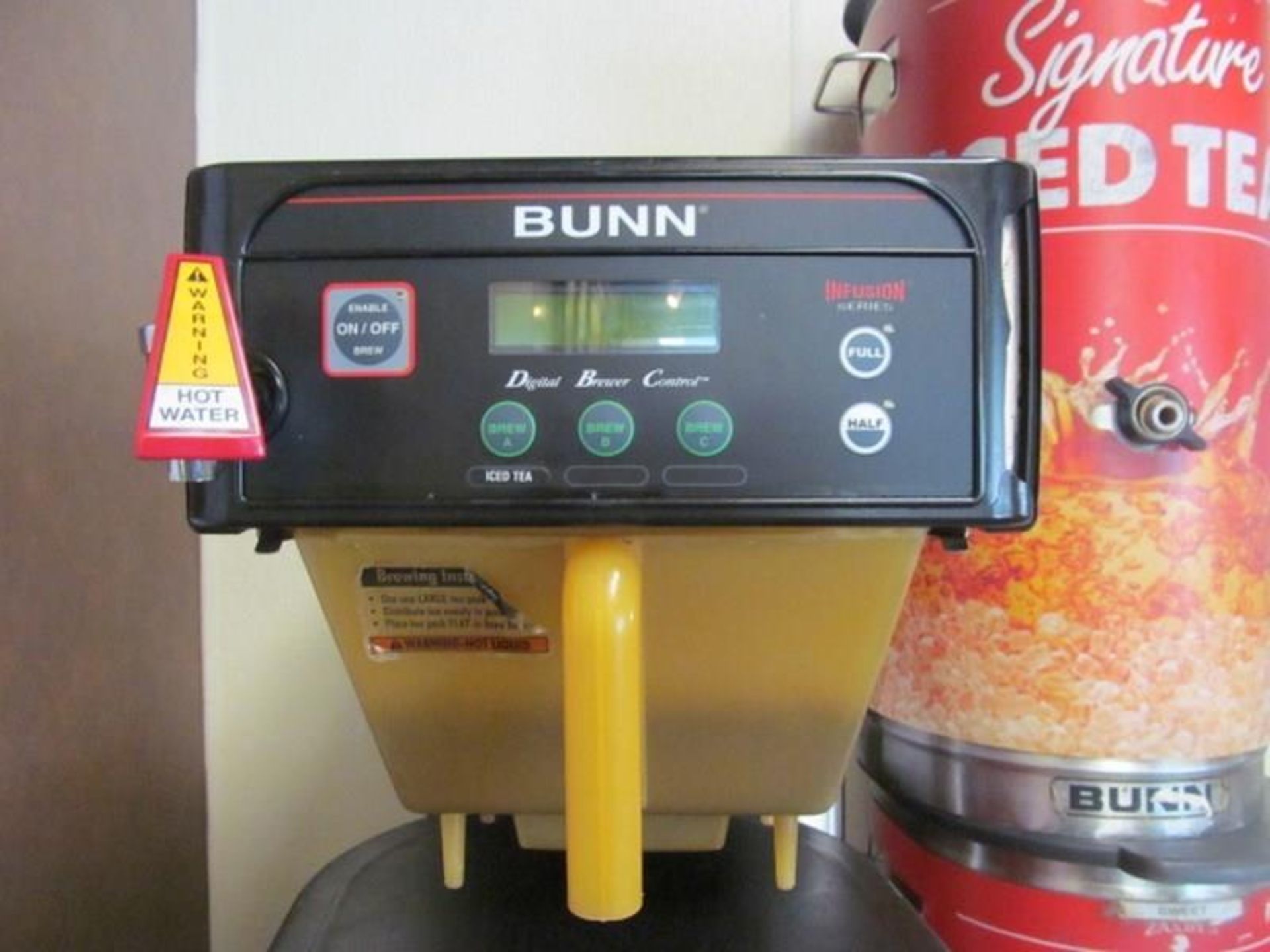 Bunn Ice Tea Dispenser, Model: ITCB-OV w/ 3 Tea Dispensers - Image 2 of 3