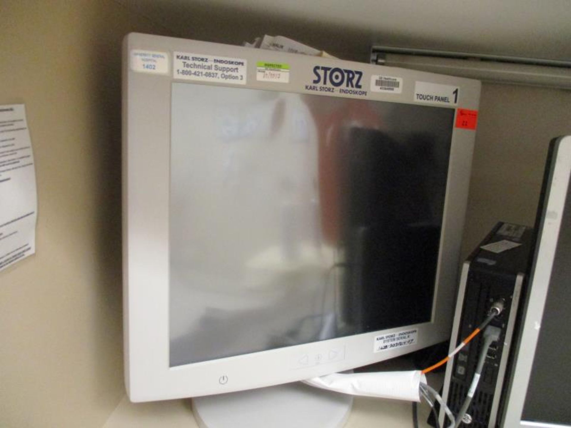 Flat Panel Monitor, Touch Screen, By NDS Surgical Imaging, Model: V3C-SX19-R110, Part # 90X0530-B,