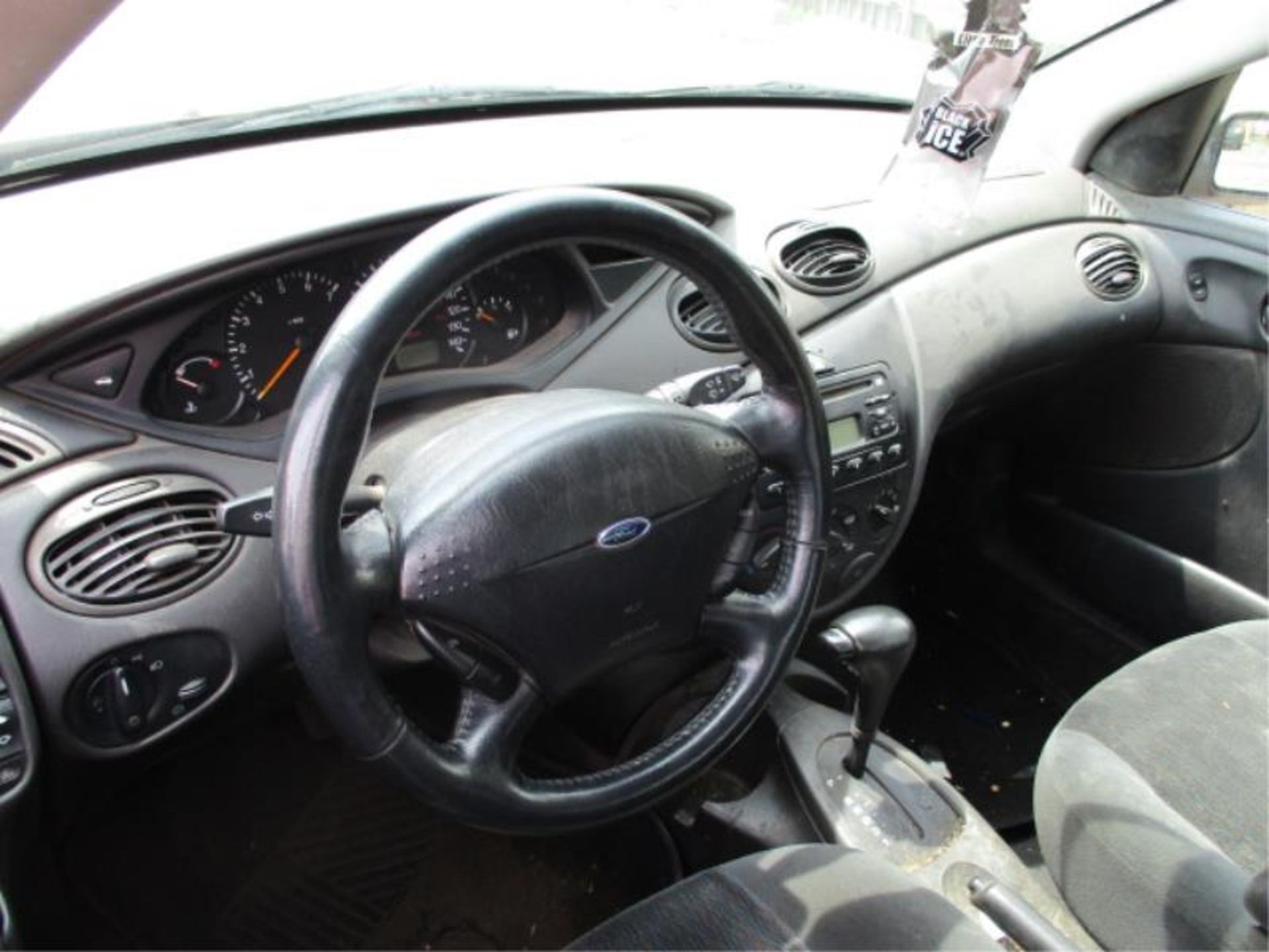 2001 Red Ford Focus VIN:1FAP34321W358037 (209,310 miles) - Image 10 of 13