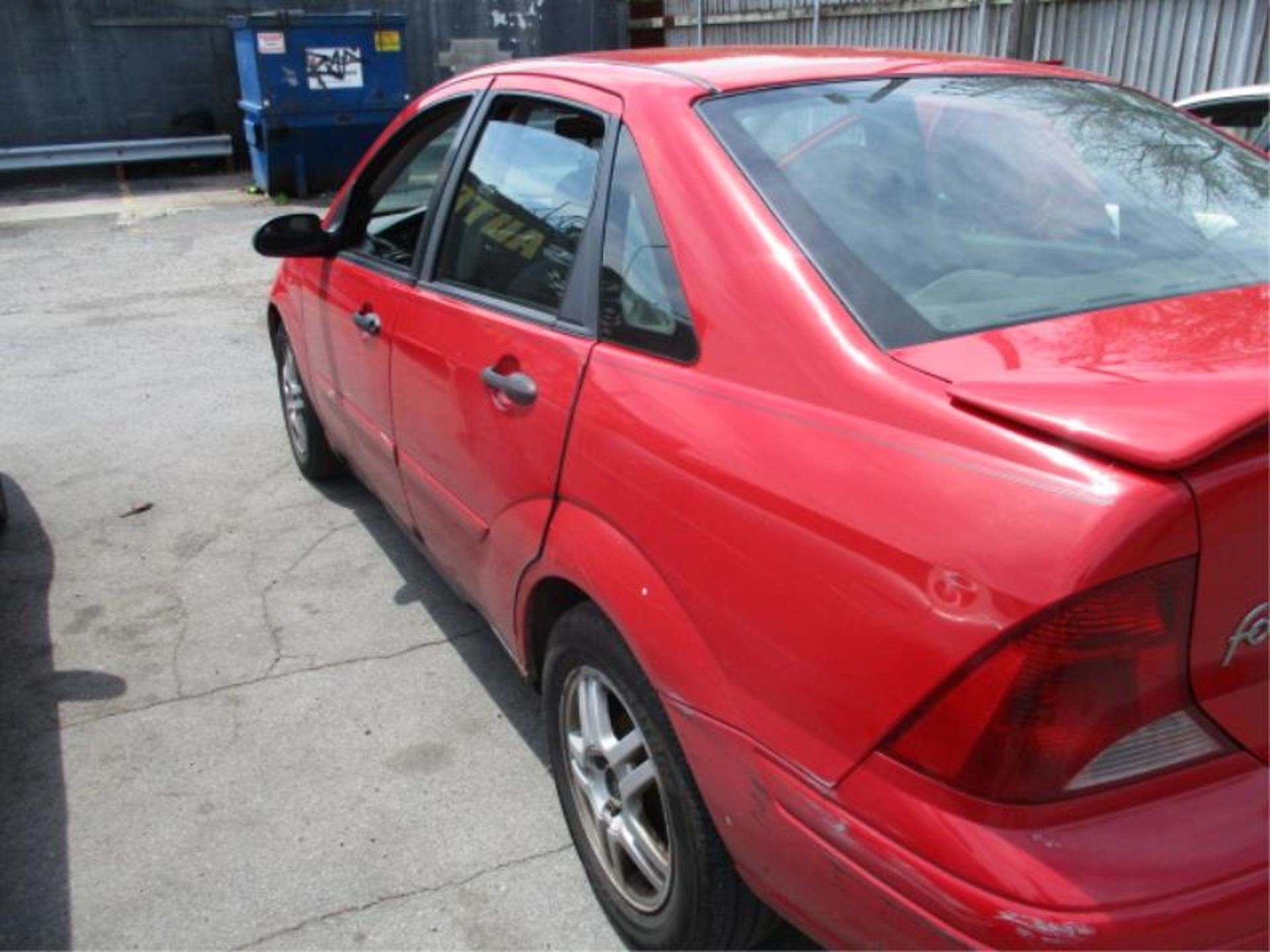 2001 Red Ford Focus VIN:1FAP34321W358037 (209,310 miles) - Image 5 of 13