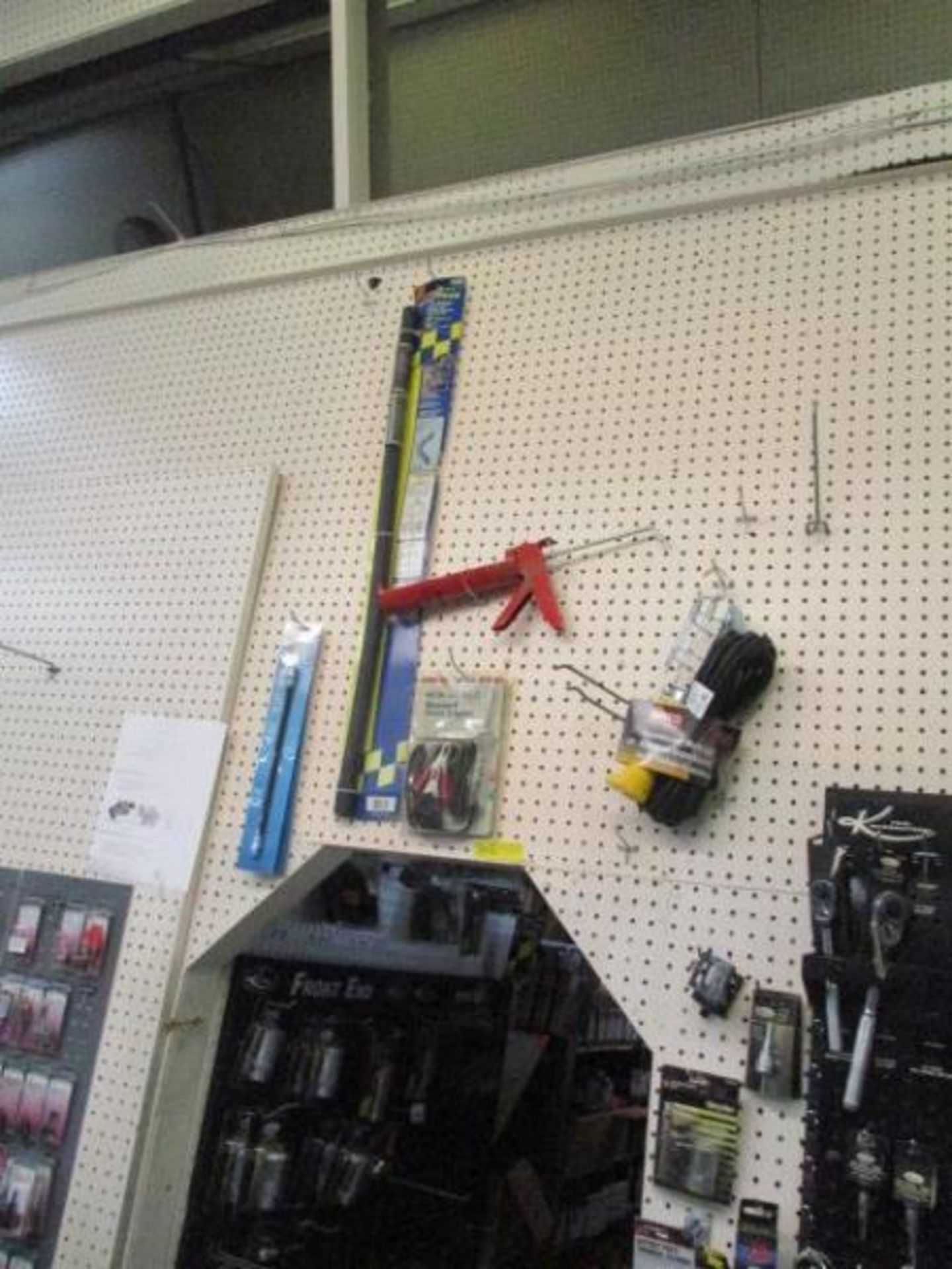 Wall Of Tool, Misc Droplight grease Gun hoses - Image 2 of 2