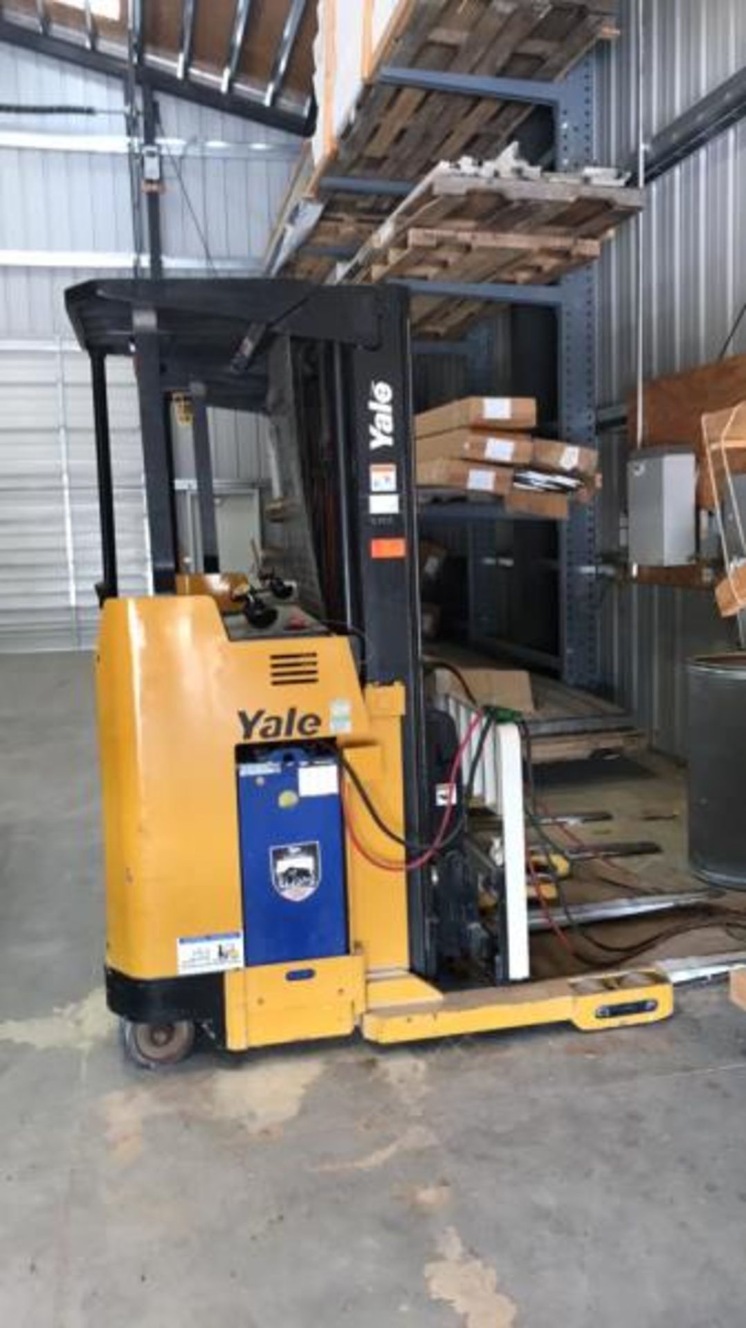 Yale lift truck, Model: NR040AENS24TE091, SN: C815N02351Z. 4000 LB capacity. W/ Ferro Five - Image 2 of 10