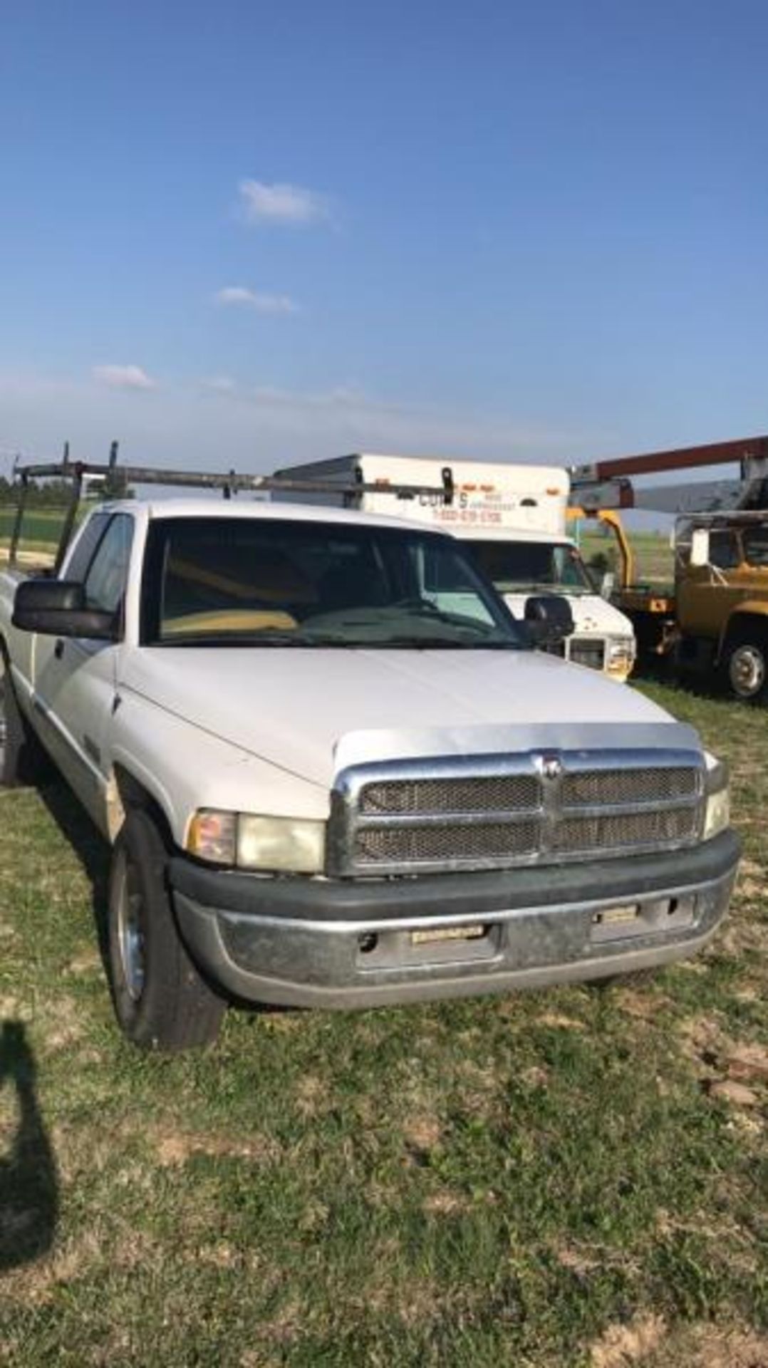 Dodge Ram 2500 Laramie SLT Pickup Truck 24 valve Cumming turbo diesel Full size bed with a ladder - Image 2 of 6