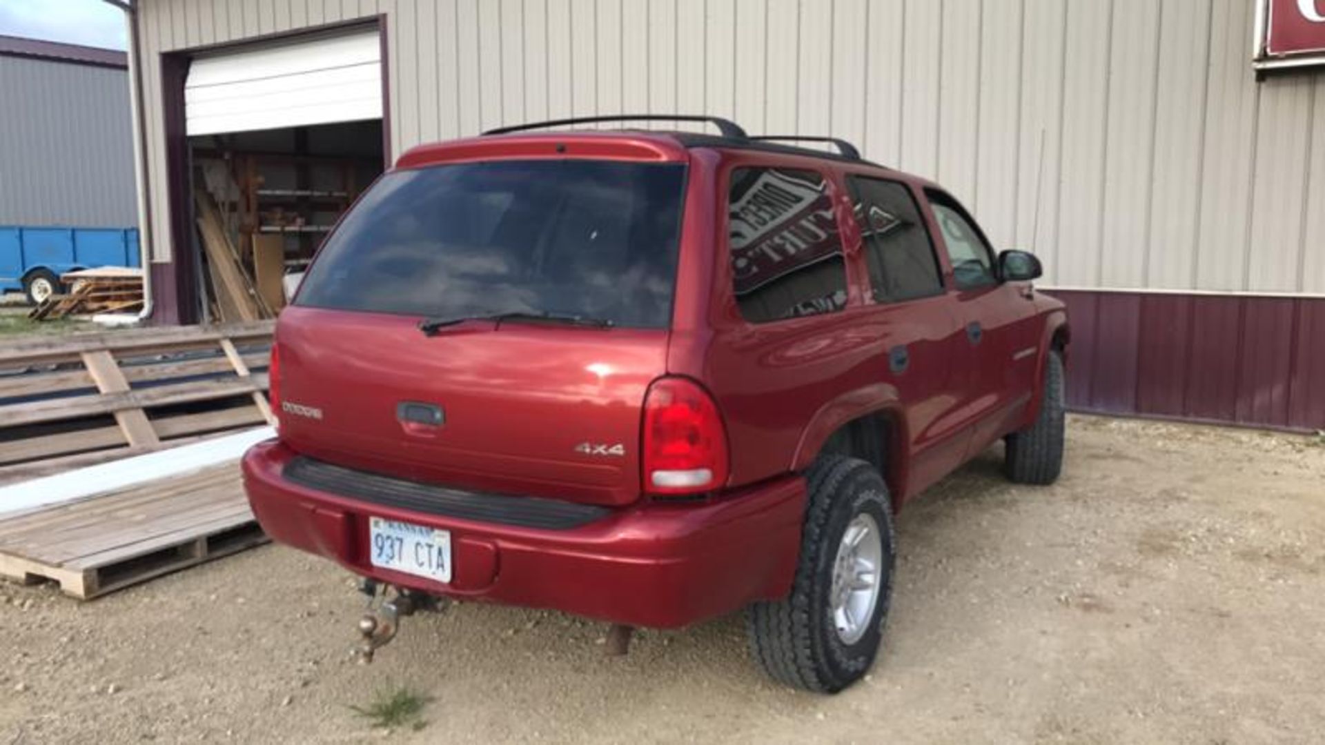 2000 Dodge Durango SLT, 4x4 Vin: 1B4S28N2YF168074. Cold AC, power windows, 72,459 miles. Not sure if - Image 5 of 10