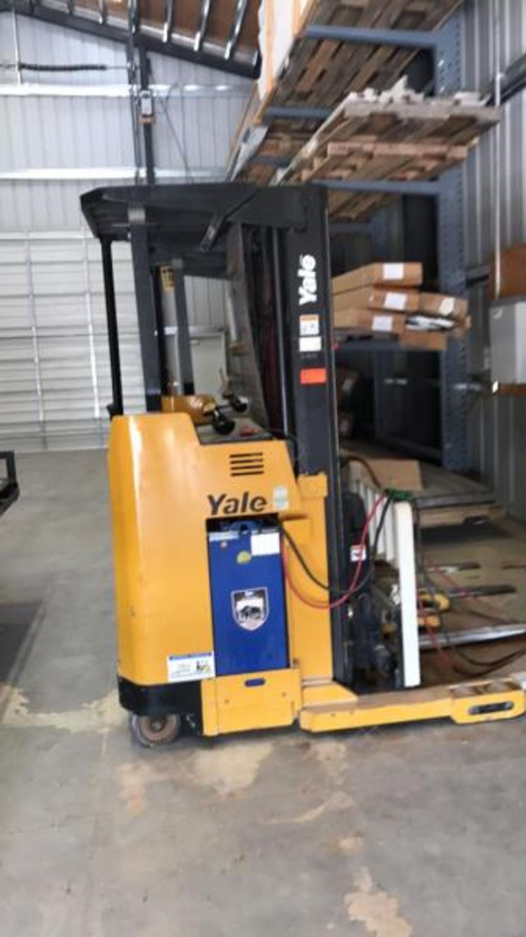 Yale lift truck, Model: NR040AENS24TE091, SN: C815N02351Z. 4000 LB capacity. W/ Ferro Five