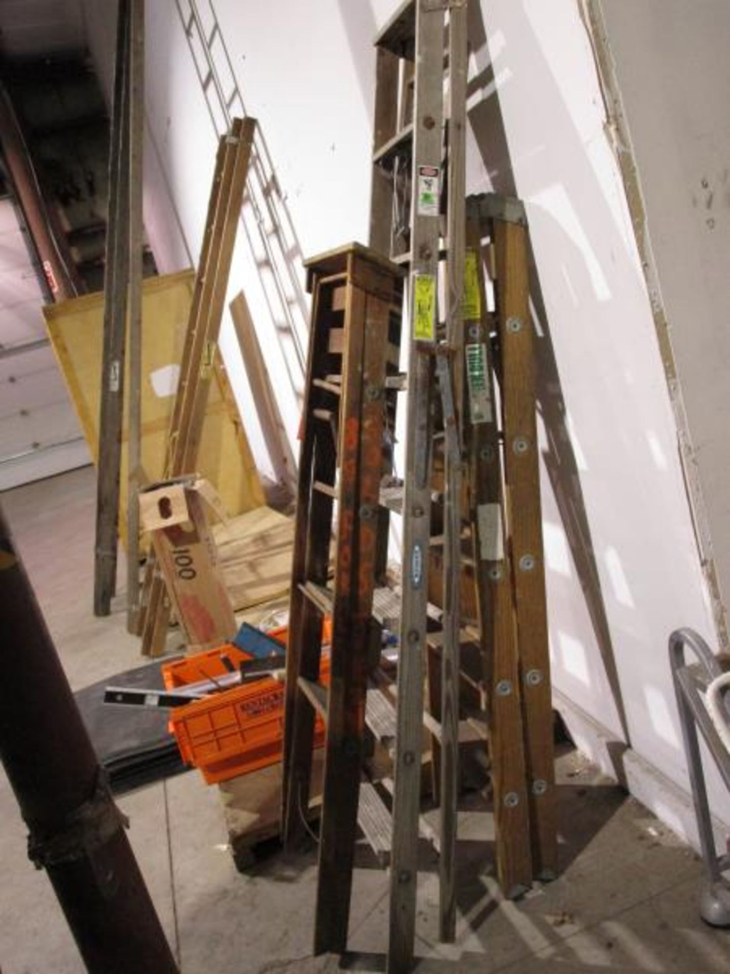 (3) Wooden Step Ladders, No Tag - 6', Green Bull - 6', Werner - 8' - 6', Werner - 8'