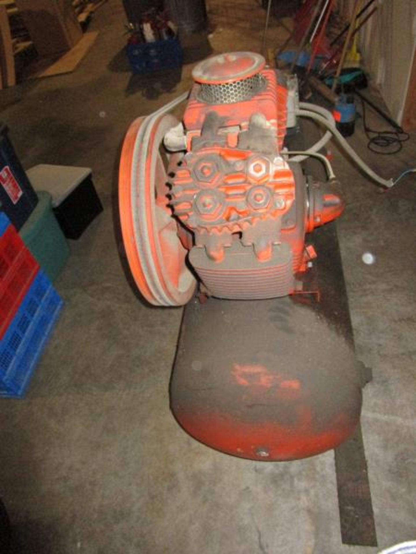 DeVilBiss Air Compressor, Type: VAP, SN: L346B w/ Baldor 5HP Motor Baldor 5HP Motor - Image 2 of 3