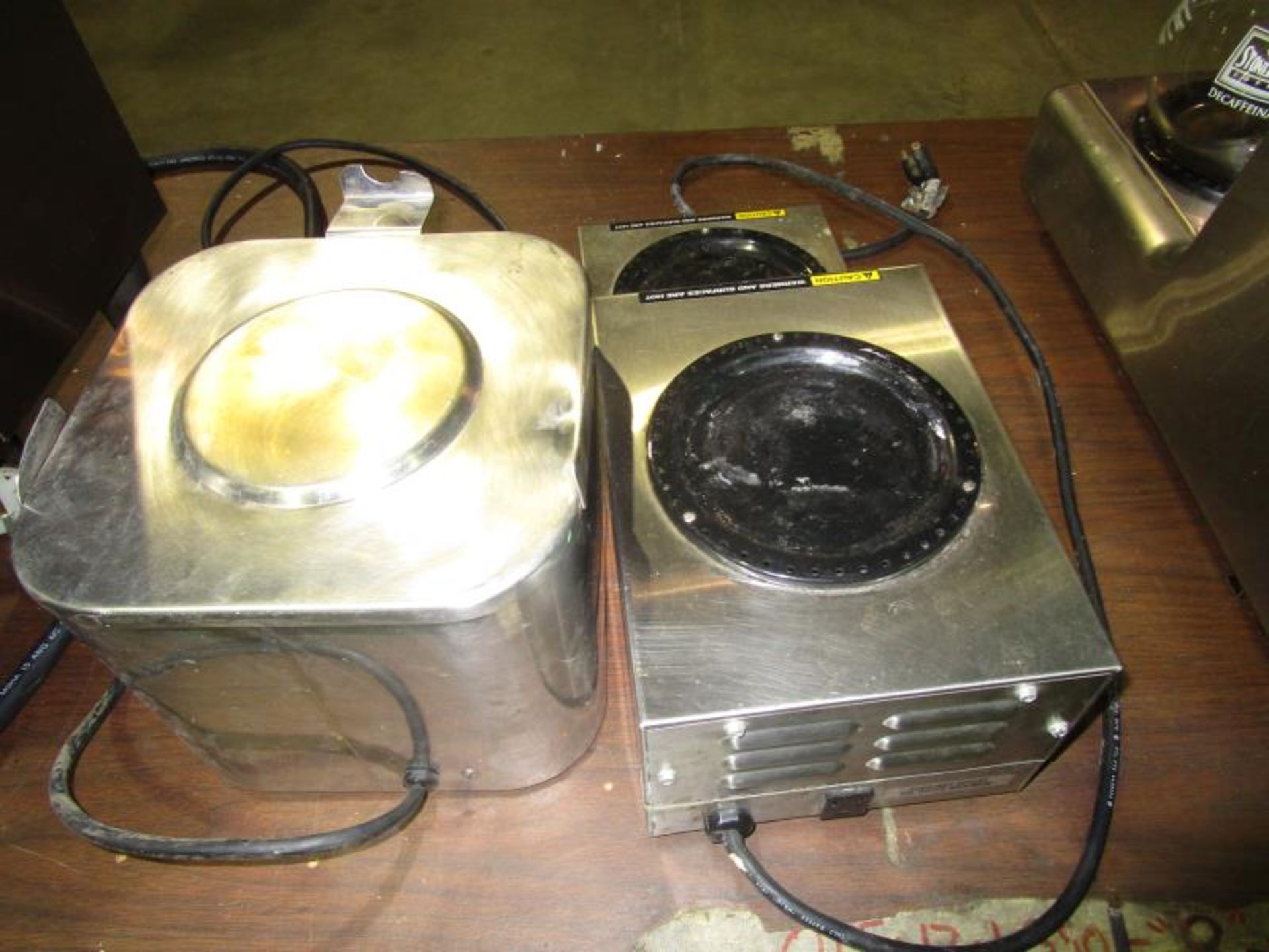 (1) Bunn 2 Pot Warmer, Model: WS2Warmers, SN: WS00015300, (1) American Metal Ware Warmer WS00015300, - Image 2 of 2